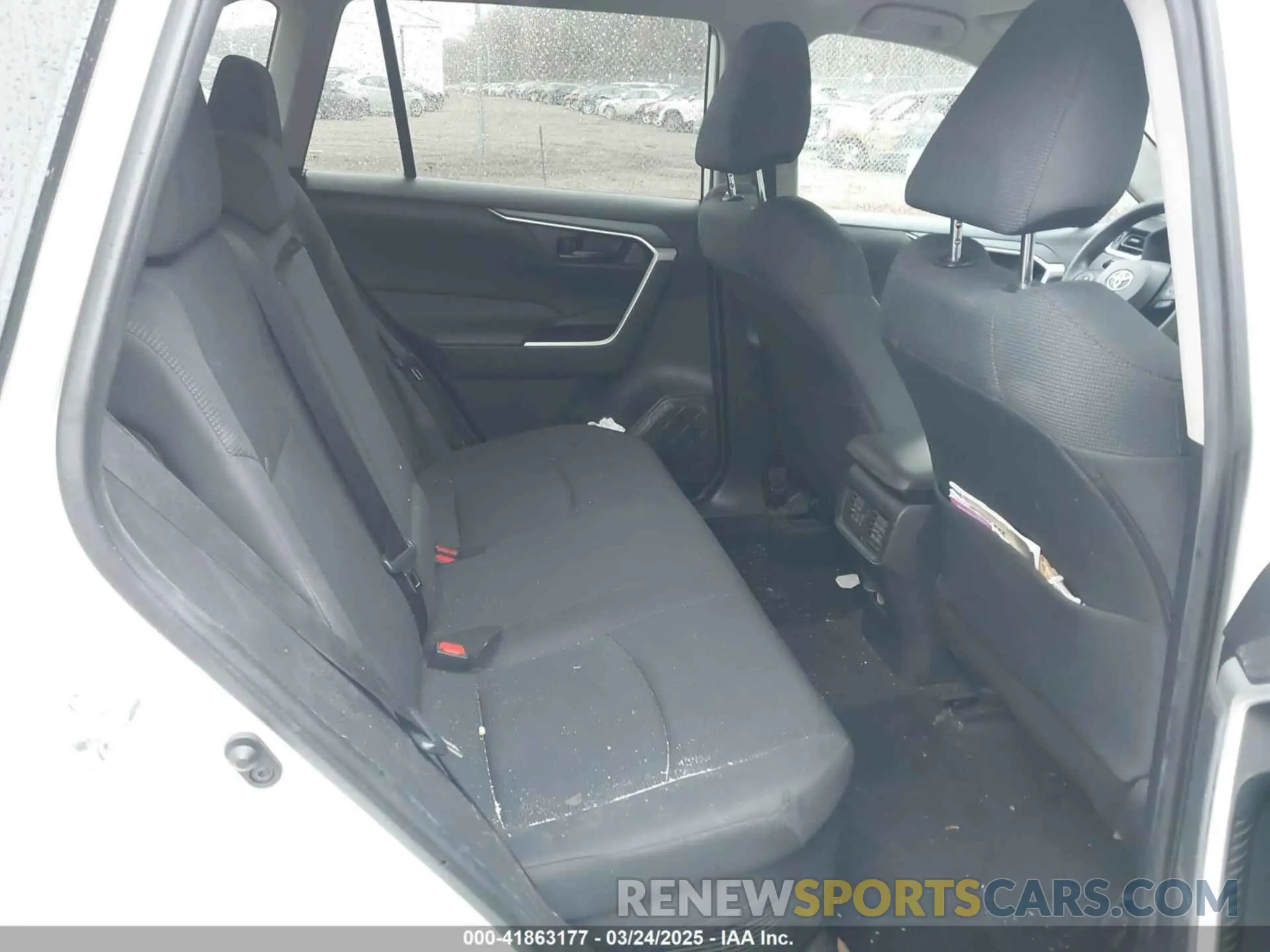 8 Photograph of a damaged car 2T3MWRFV6MW118143 TOYOTA RAV4 HYBRID 2021