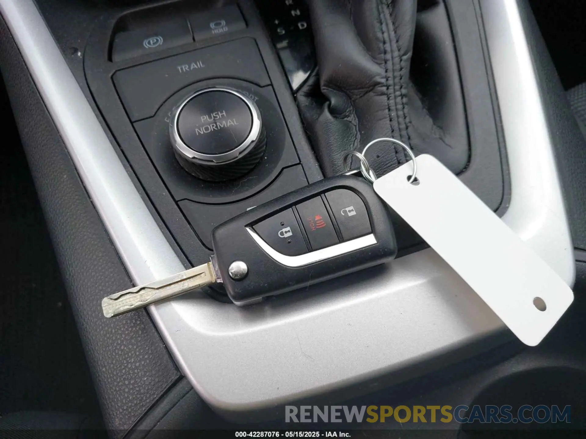 11 Photograph of a damaged car 2T3MWRFV6MW128221 TOYOTA RAV4 HYBRID 2021