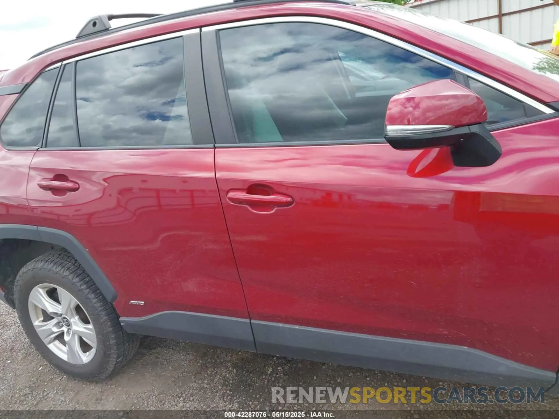 13 Photograph of a damaged car 2T3MWRFV6MW128221 TOYOTA RAV4 HYBRID 2021