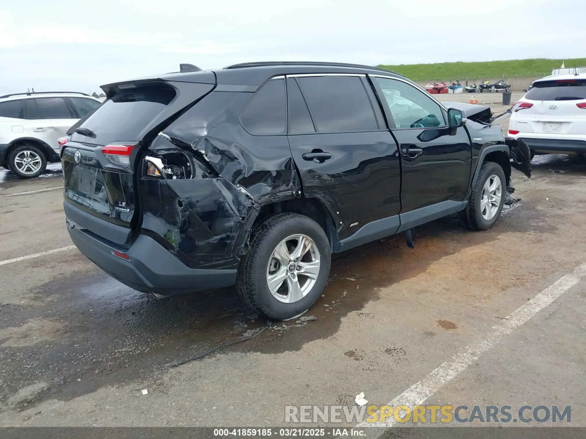 4 Photograph of a damaged car 2T3MWRFV9MW108061 TOYOTA RAV4 HYBRID 2021