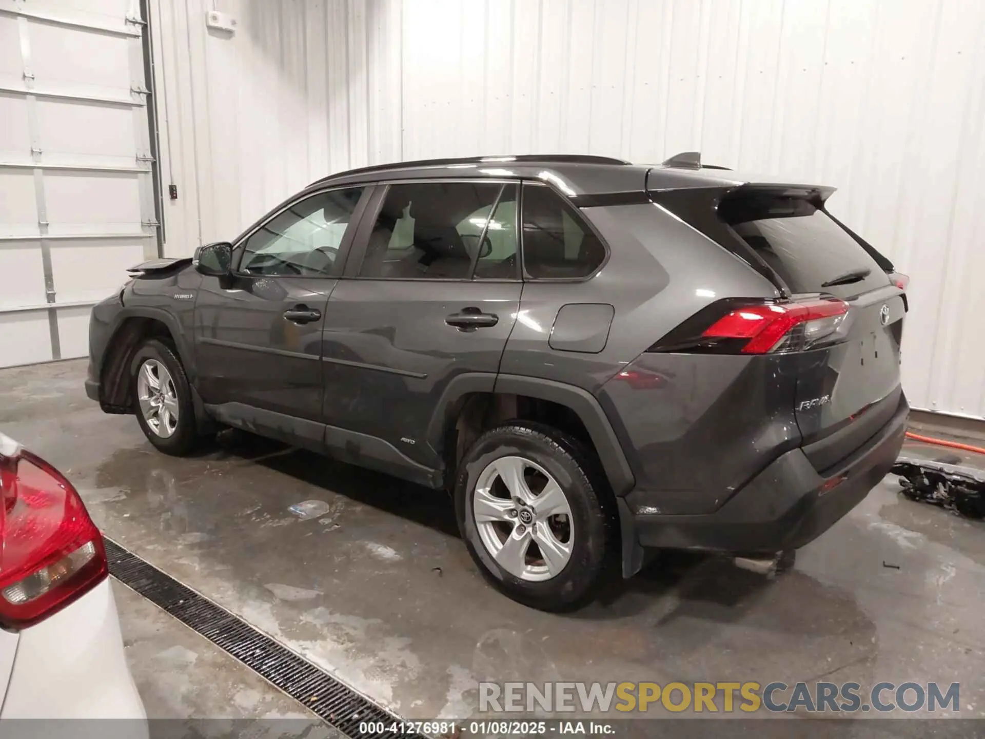 3 Photograph of a damaged car 2T3R6RFV5MW004981 TOYOTA RAV4 HYBRID 2021