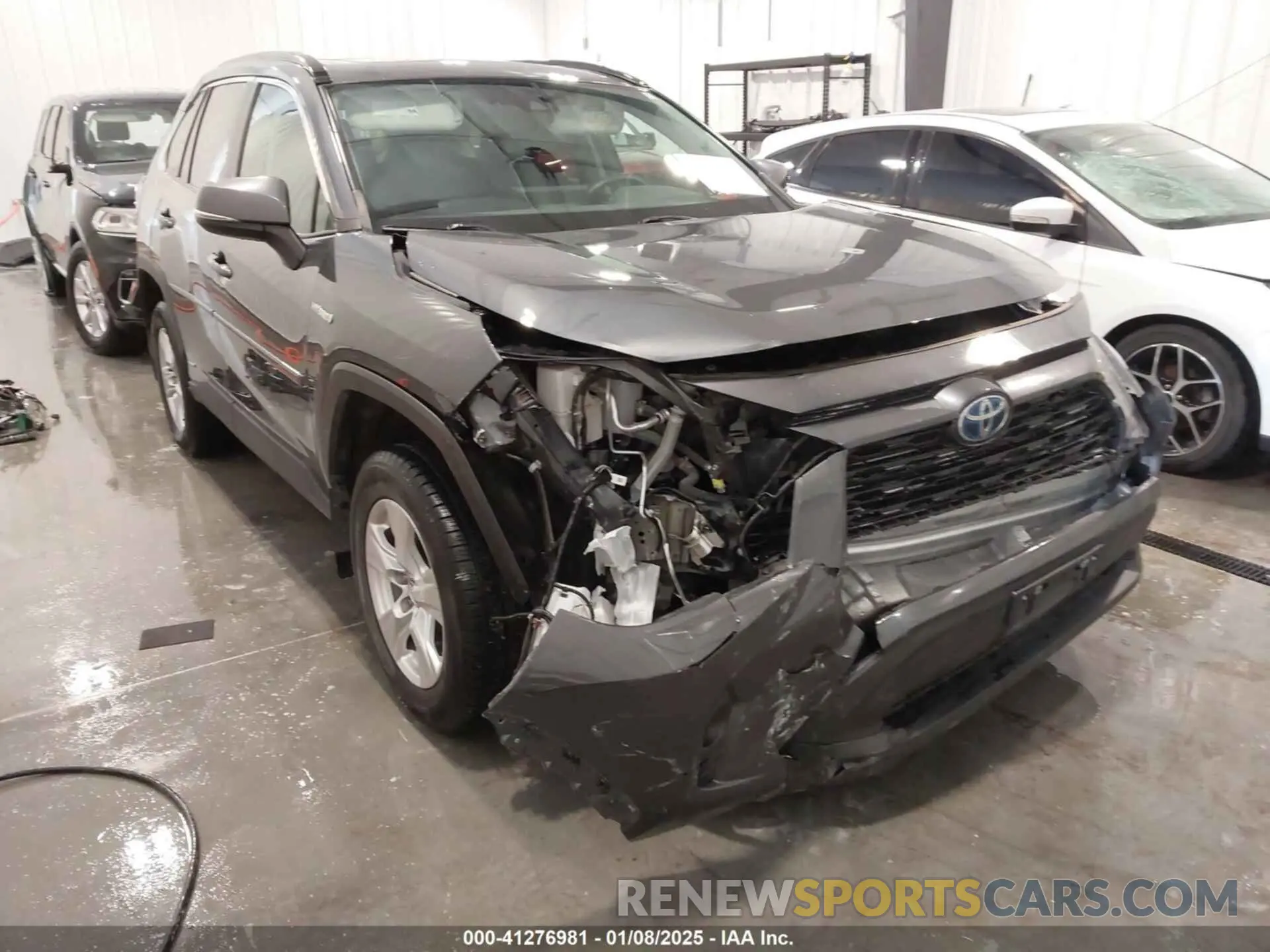 6 Photograph of a damaged car 2T3R6RFV5MW004981 TOYOTA RAV4 HYBRID 2021