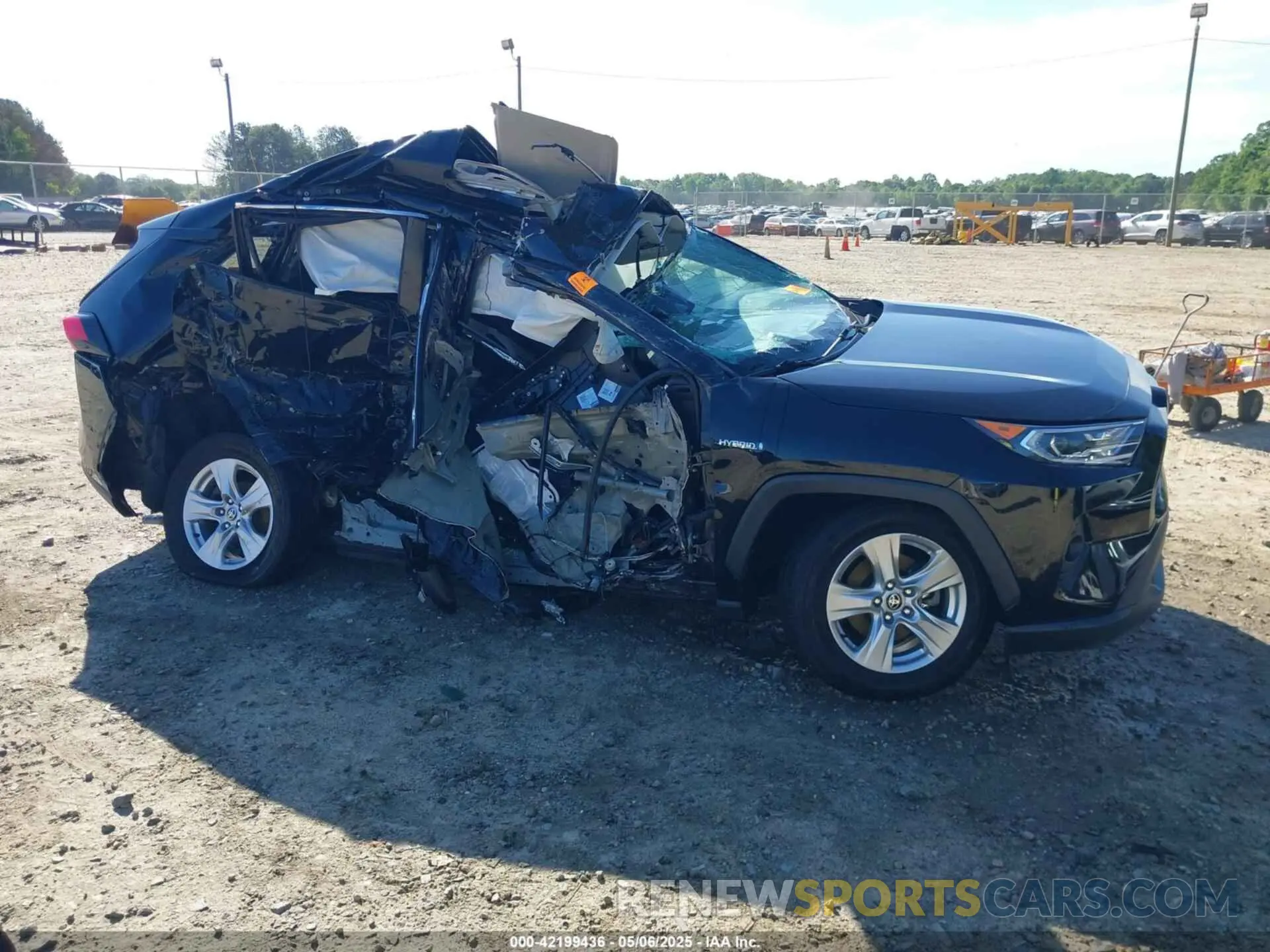 6 Photograph of a damaged car 2T3R6RFVXMW011778 TOYOTA RAV4 HYBRID 2021