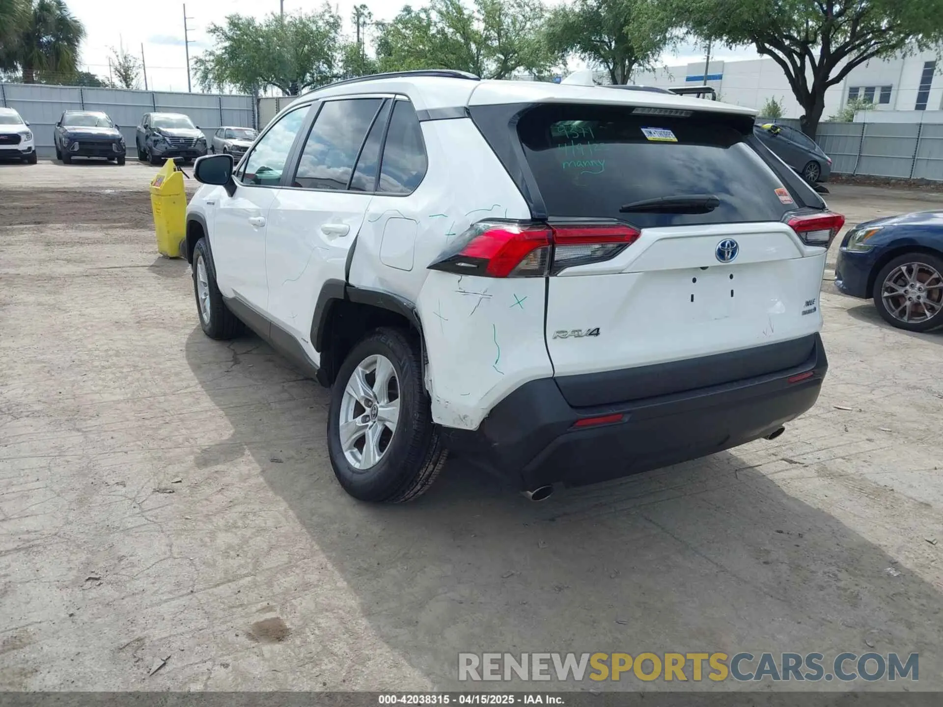 3 Photograph of a damaged car 2T3RWRFV6MW114082 TOYOTA RAV4 HYBRID 2021