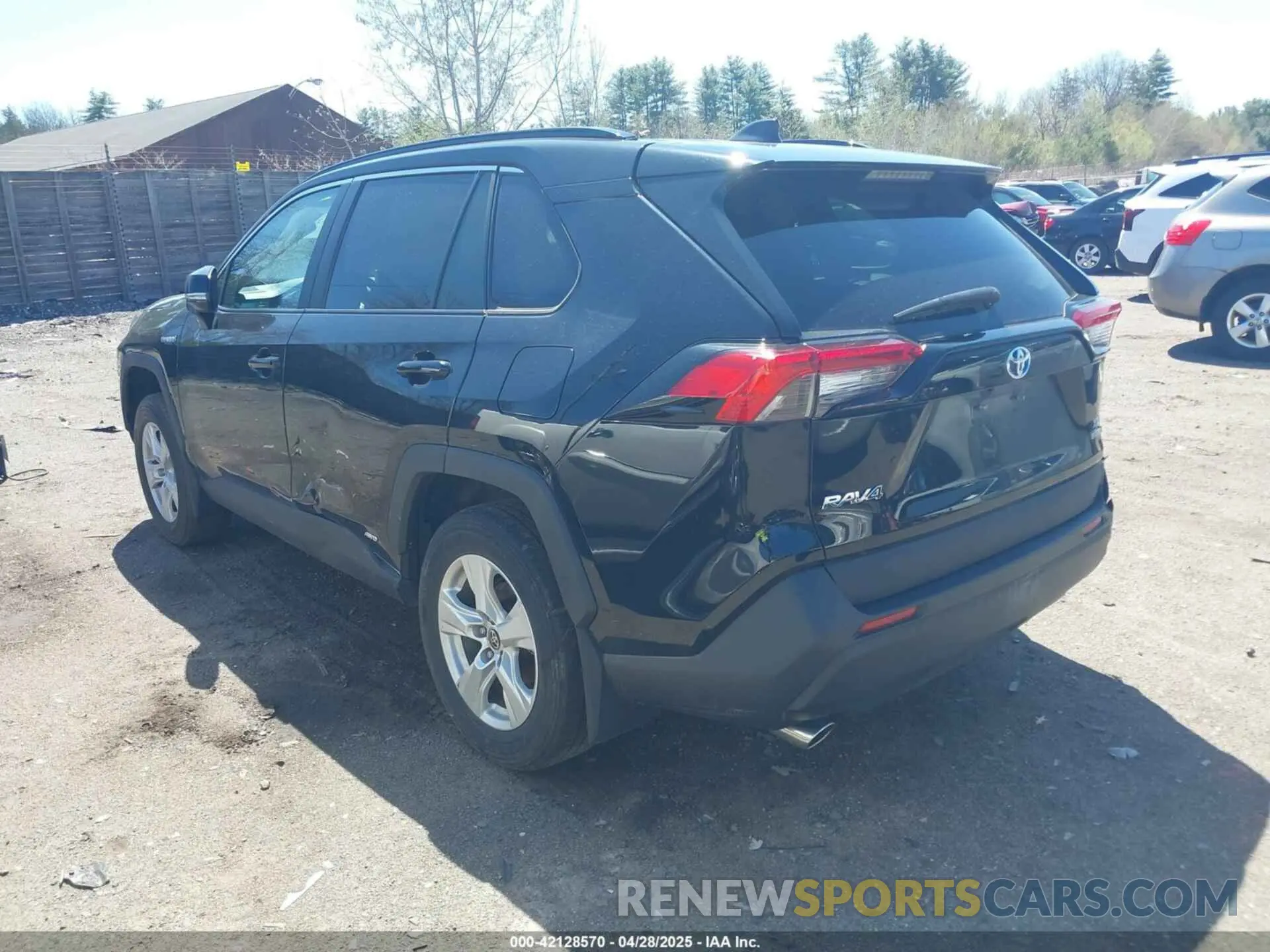 3 Photograph of a damaged car 2T3RWRFV8MW116772 TOYOTA RAV4 HYBRID 2021