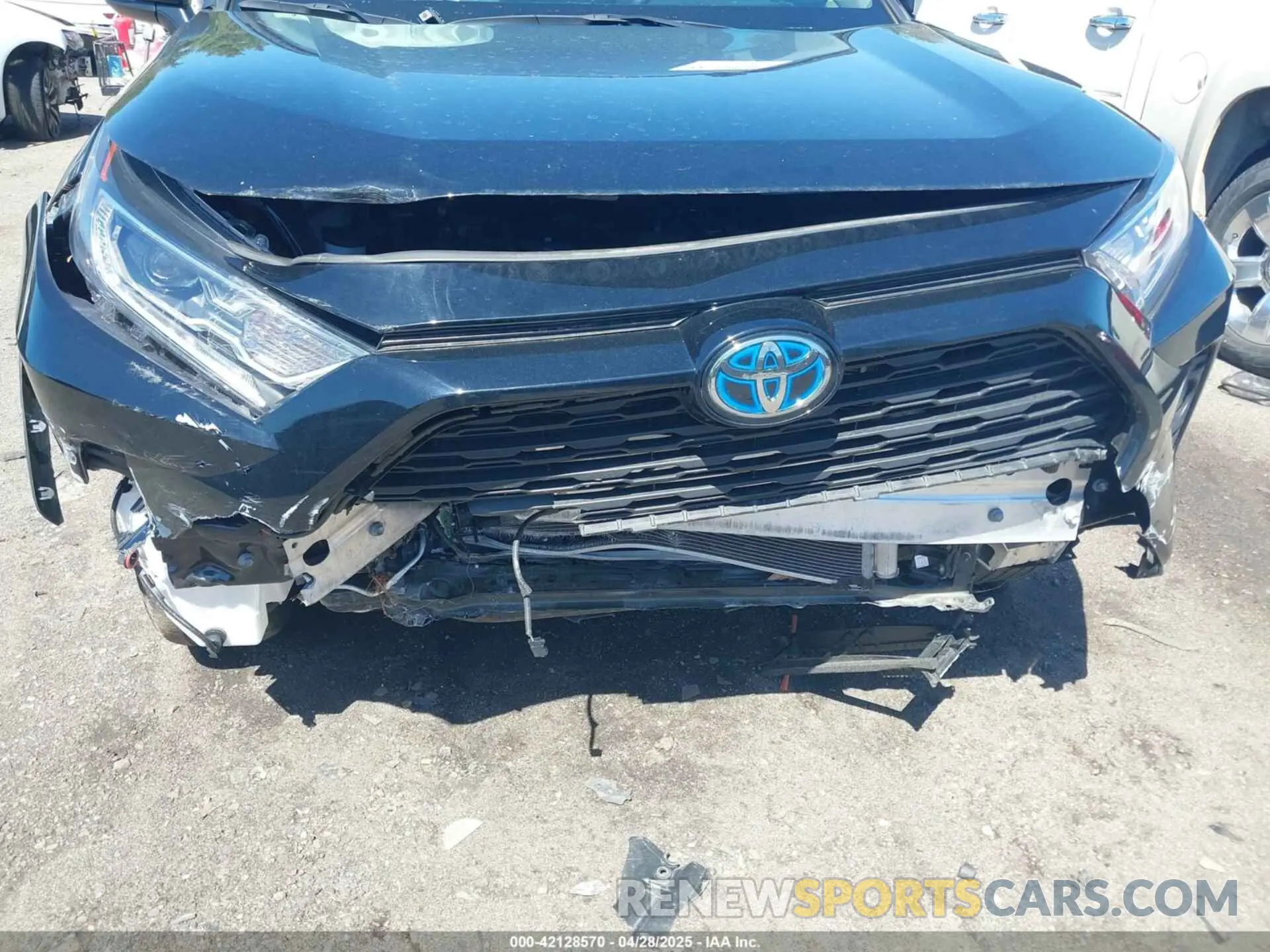 6 Photograph of a damaged car 2T3RWRFV8MW116772 TOYOTA RAV4 HYBRID 2021