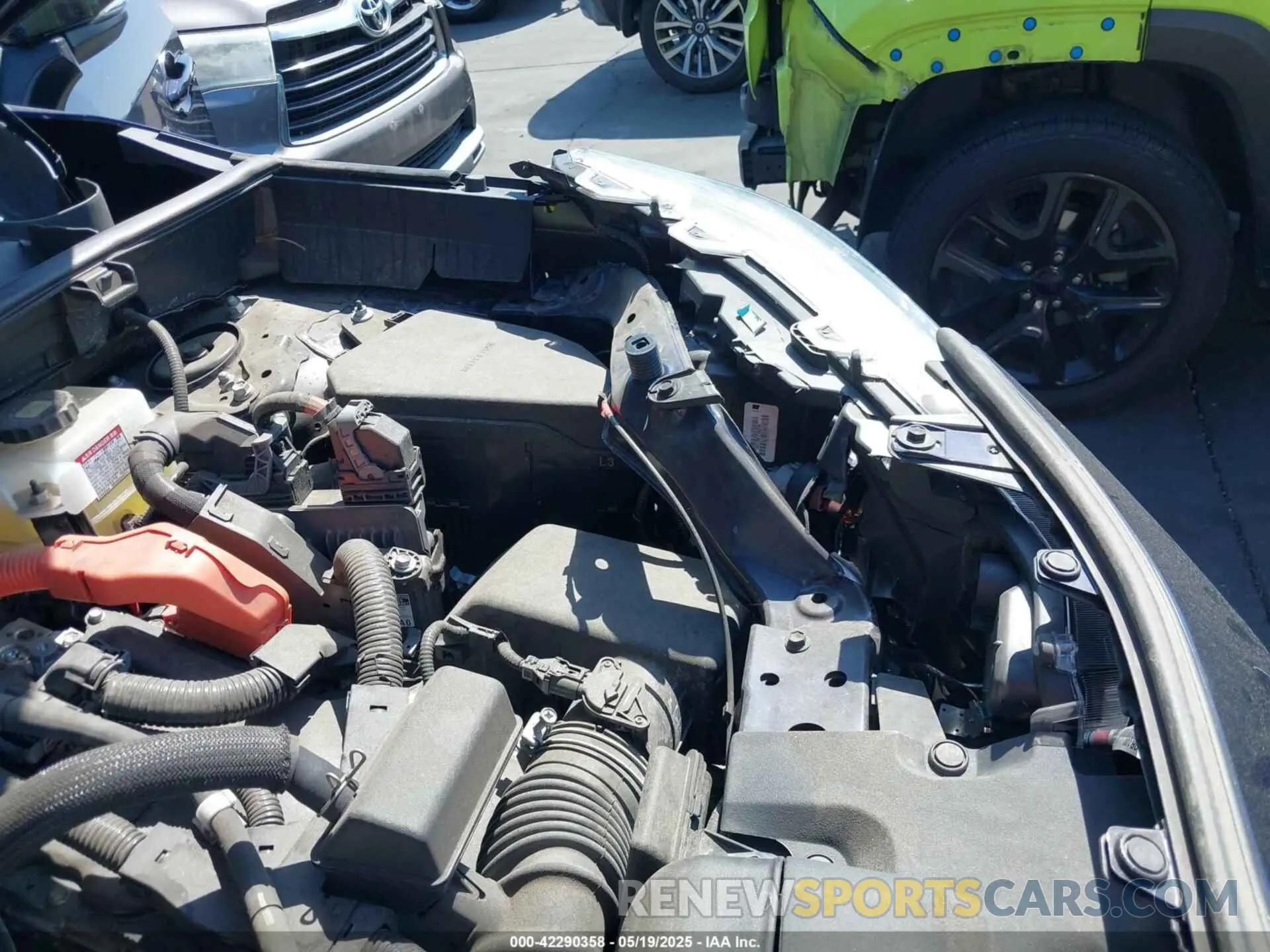17 Photograph of a damaged car 4T3B6RFV2MU044890 TOYOTA RAV4 HYBRID 2021