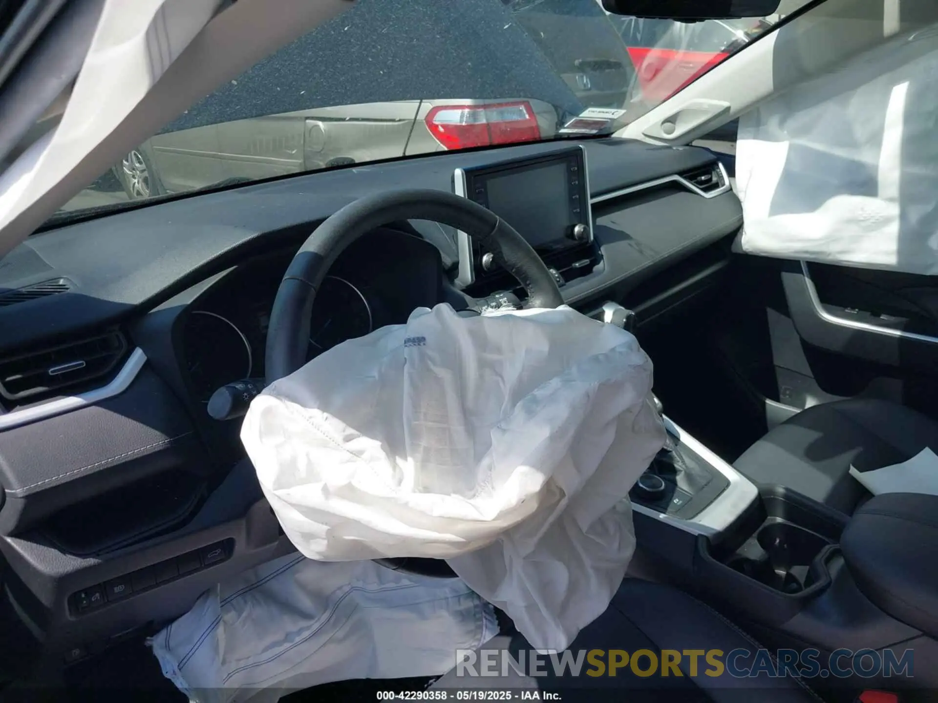 5 Photograph of a damaged car 4T3B6RFV2MU044890 TOYOTA RAV4 HYBRID 2021
