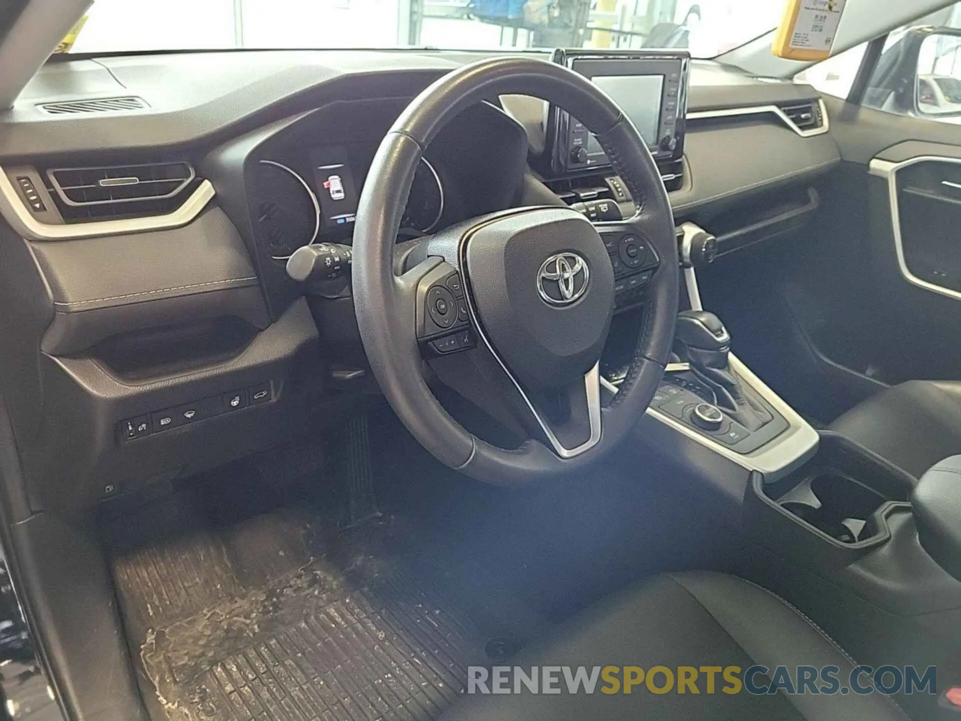 22 Photograph of a damaged car 4T3B6RFV3MU034076 TOYOTA RAV4 HYBRID 2021