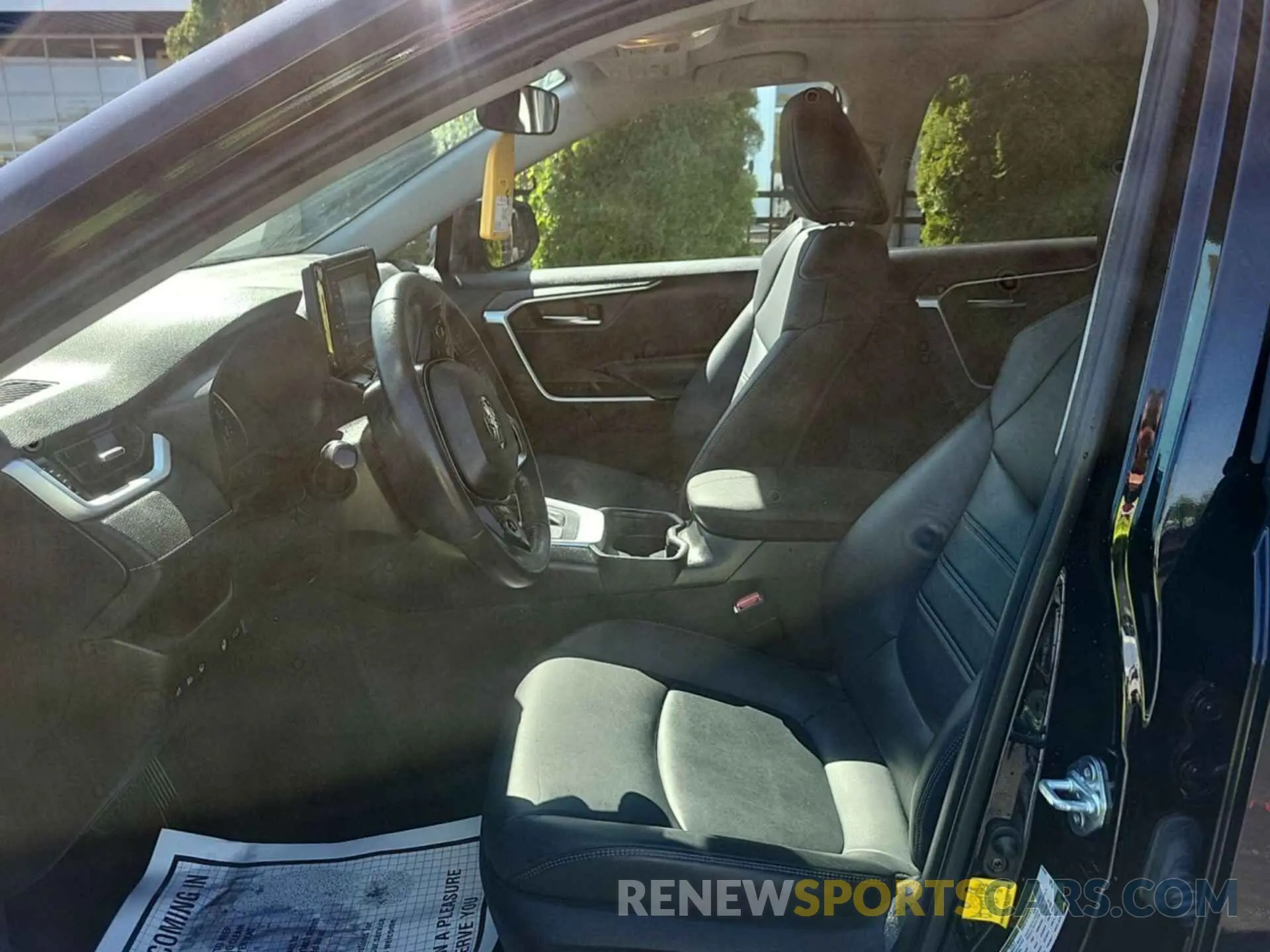 3 Photograph of a damaged car 4T3B6RFV3MU034076 TOYOTA RAV4 HYBRID 2021