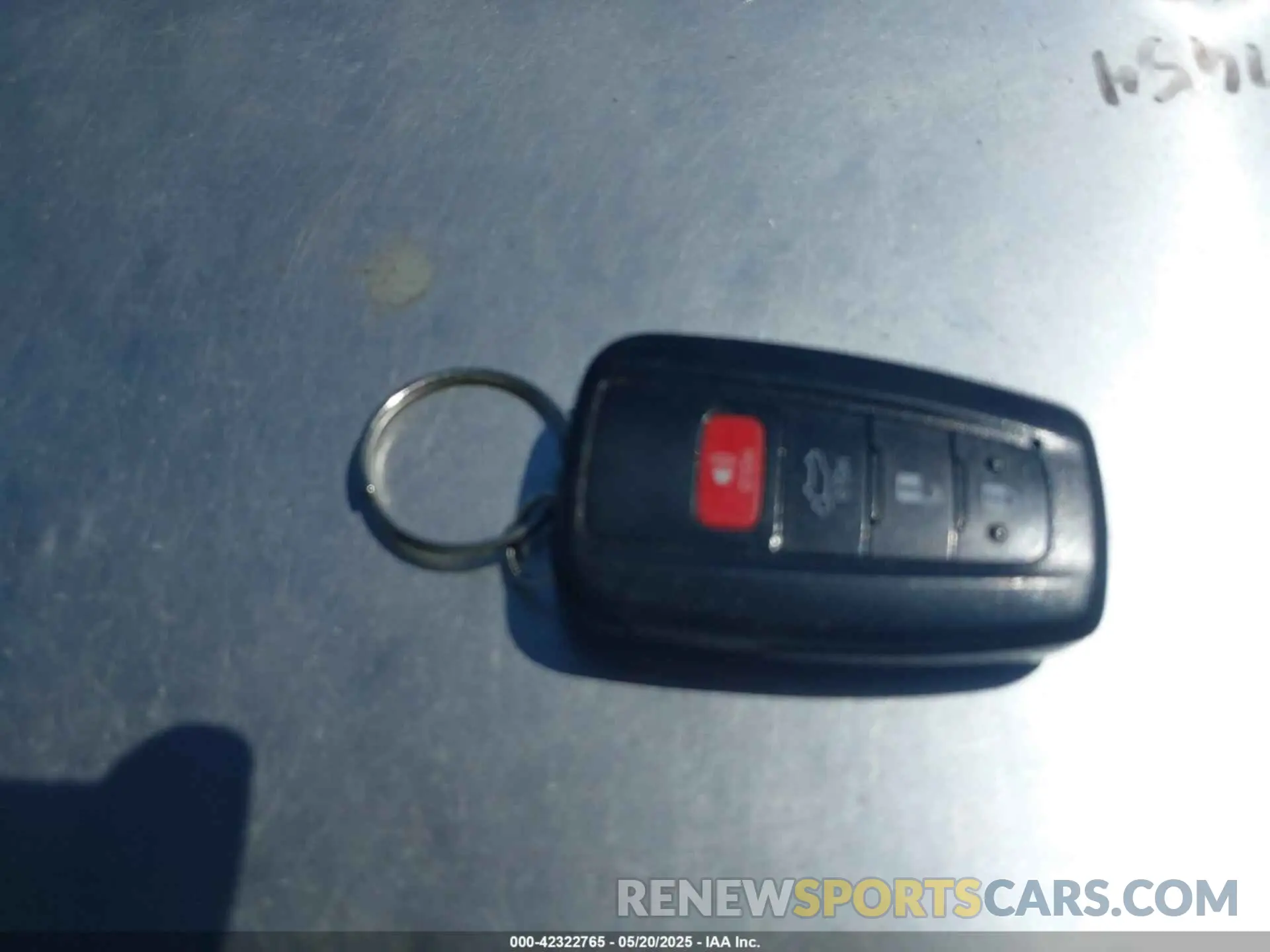 11 Photograph of a damaged car 4T3B6RFV3MU043652 TOYOTA RAV4 HYBRID 2021