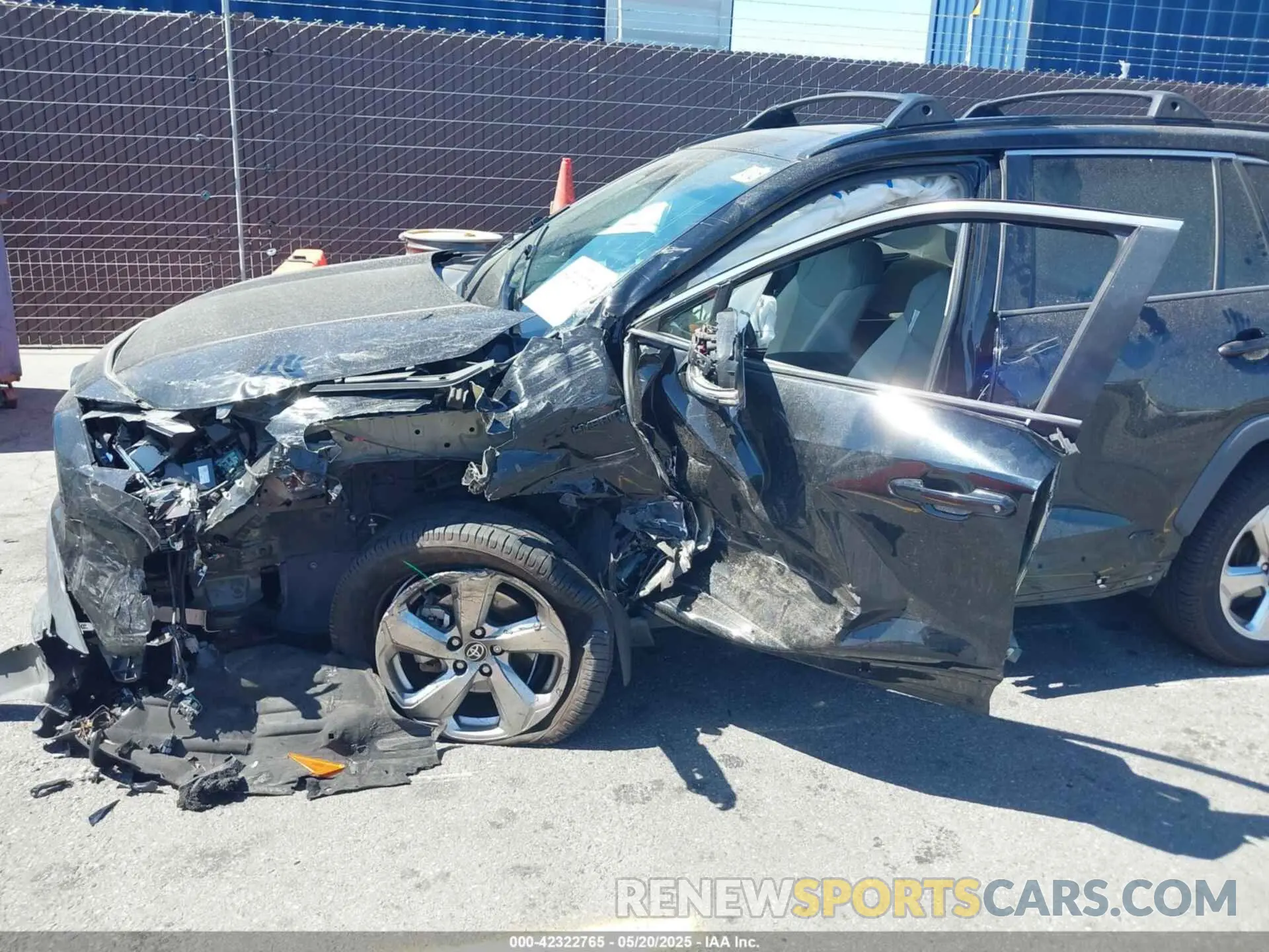 6 Photograph of a damaged car 4T3B6RFV3MU043652 TOYOTA RAV4 HYBRID 2021