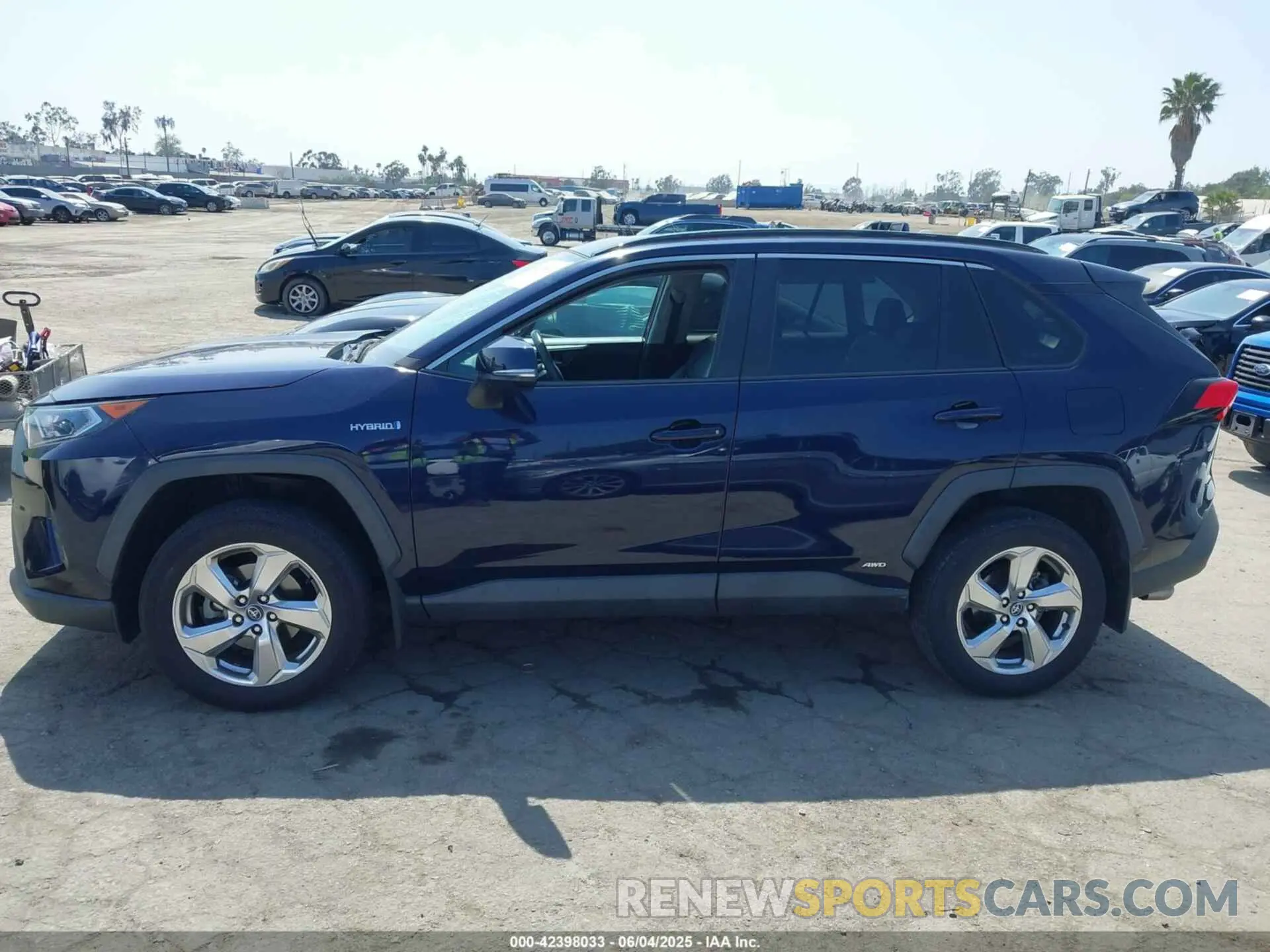 14 Photograph of a damaged car 4T3B6RFV4MU025144 TOYOTA RAV4 HYBRID 2021