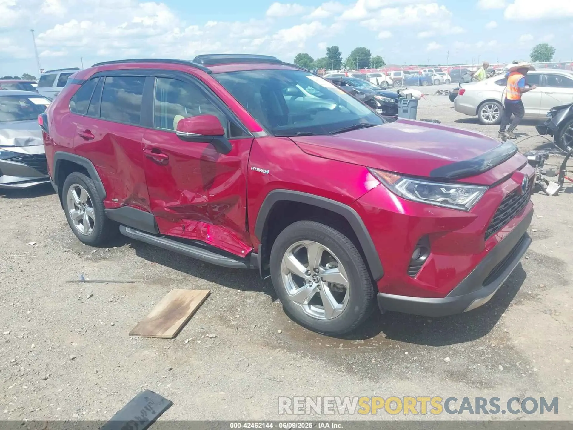 1 Photograph of a damaged car 4T3B6RFV4MU063117 TOYOTA RAV4 HYBRID 2021