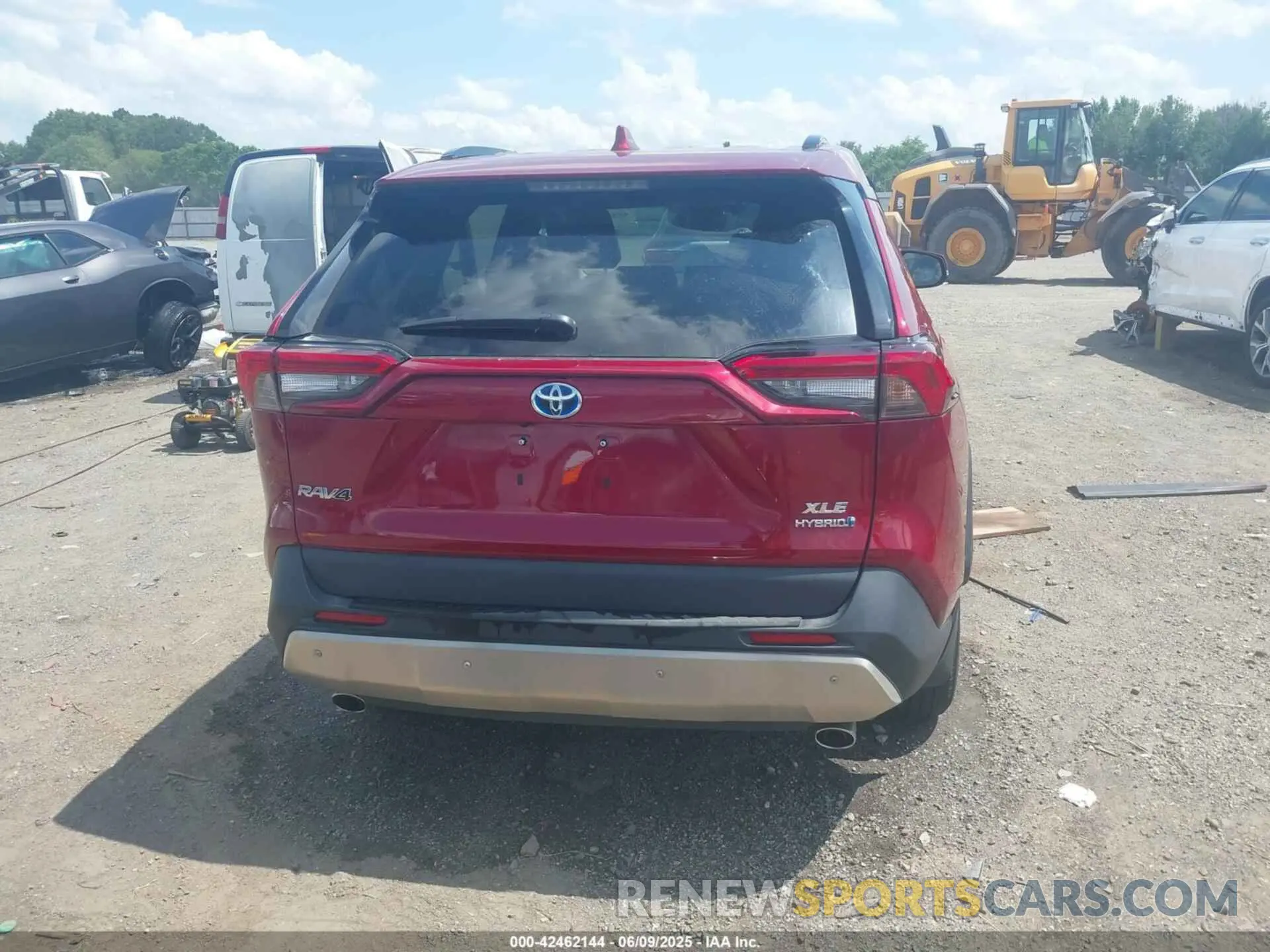 17 Photograph of a damaged car 4T3B6RFV4MU063117 TOYOTA RAV4 HYBRID 2021