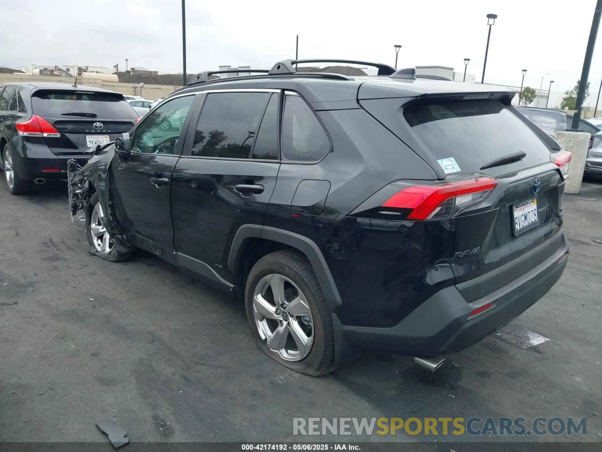 3 Photograph of a damaged car 4T3B6RFV5MU031406 TOYOTA RAV4 HYBRID 2021
