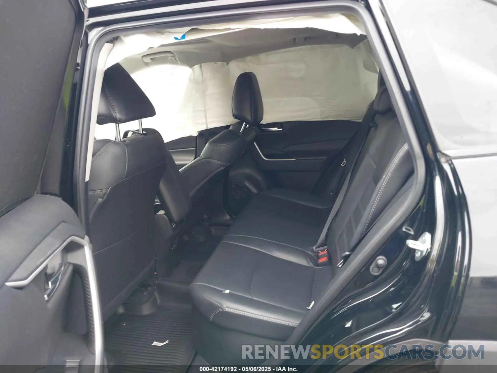 8 Photograph of a damaged car 4T3B6RFV5MU031406 TOYOTA RAV4 HYBRID 2021