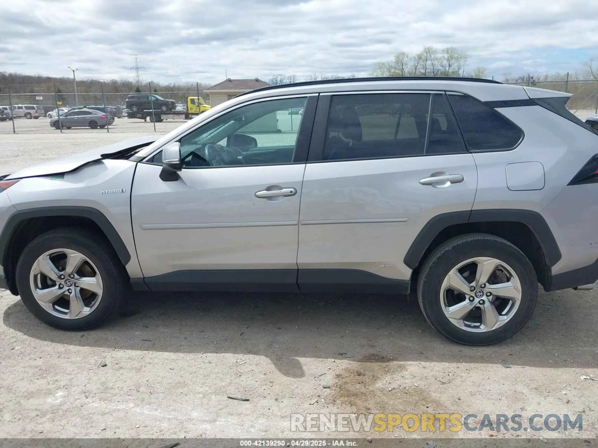 14 Photograph of a damaged car 4T3B6RFV6MU021452 TOYOTA RAV4 HYBRID 2021