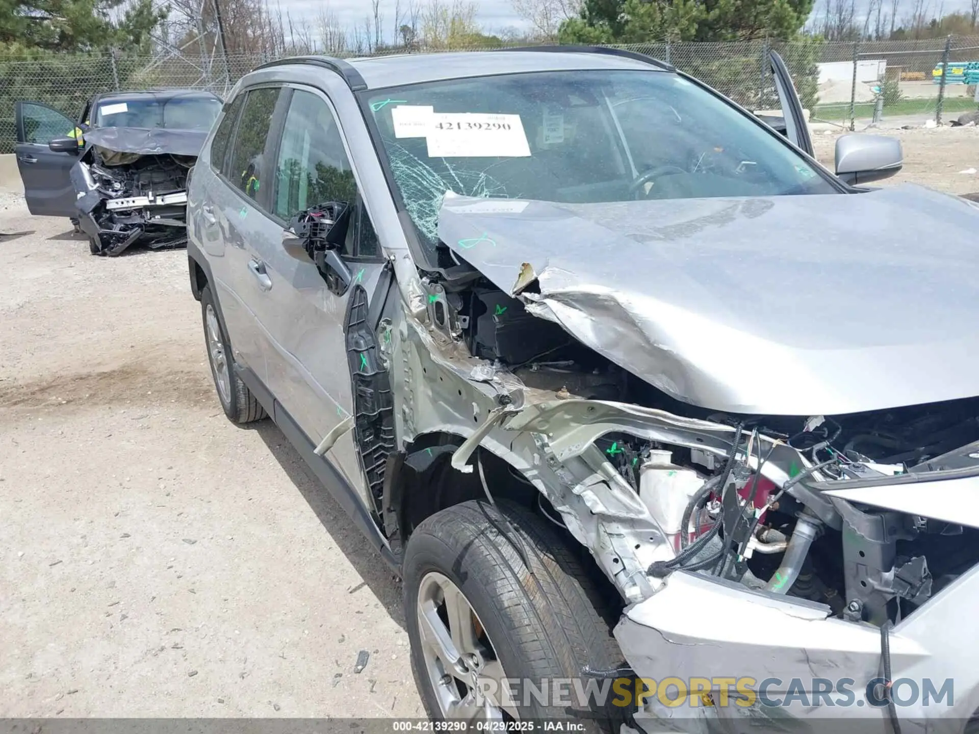 6 Photograph of a damaged car 4T3B6RFV6MU021452 TOYOTA RAV4 HYBRID 2021