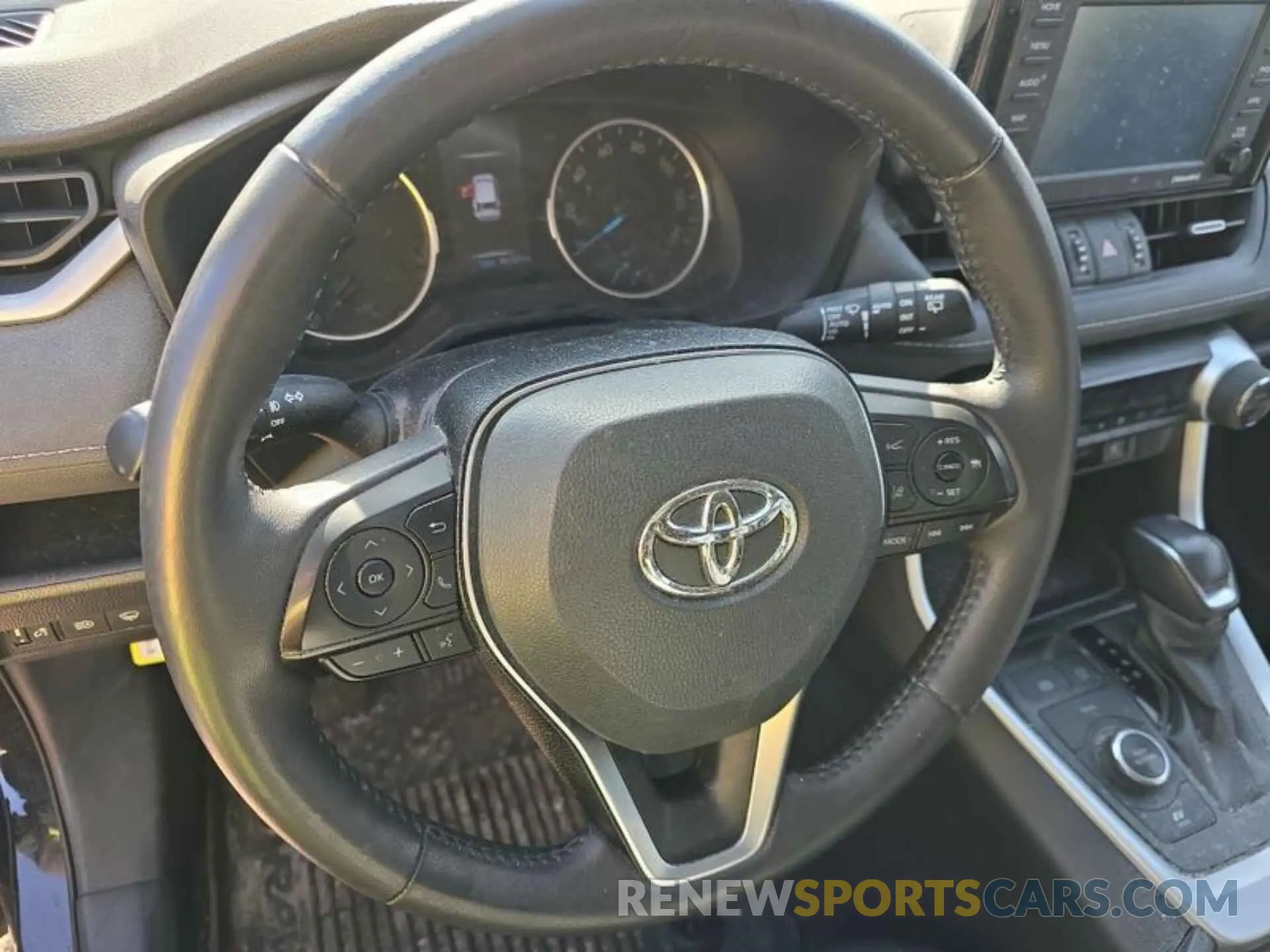 6 Photograph of a damaged car 4T3B6RFV8MU031965 TOYOTA RAV4 HYBRID 2021