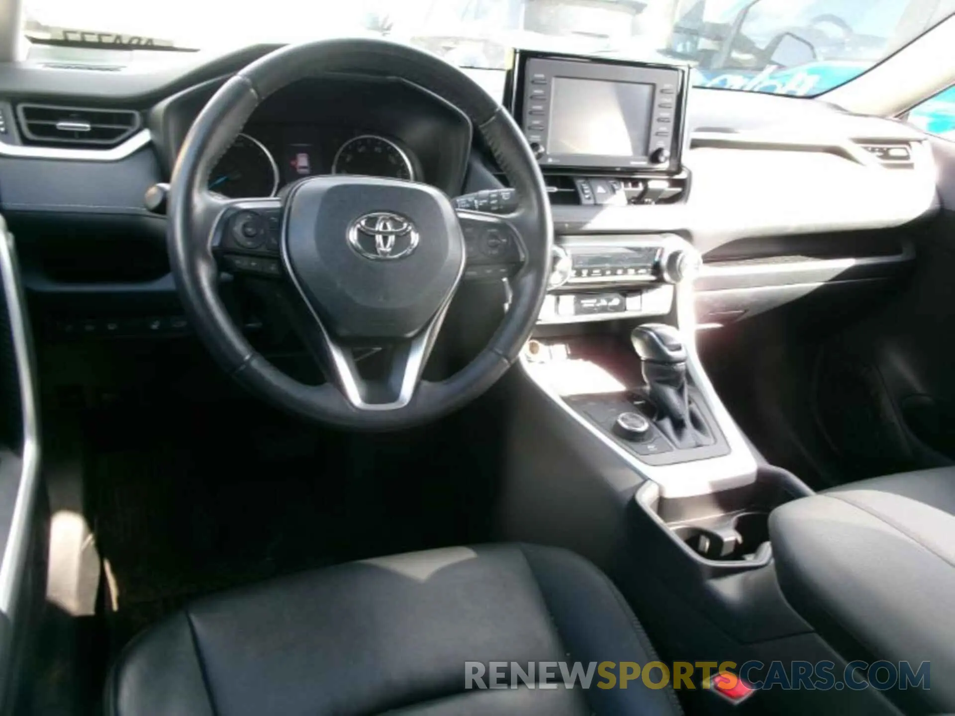 17 Photograph of a damaged car 4T3B6RFVXMU032163 TOYOTA RAV4 HYBRID 2021