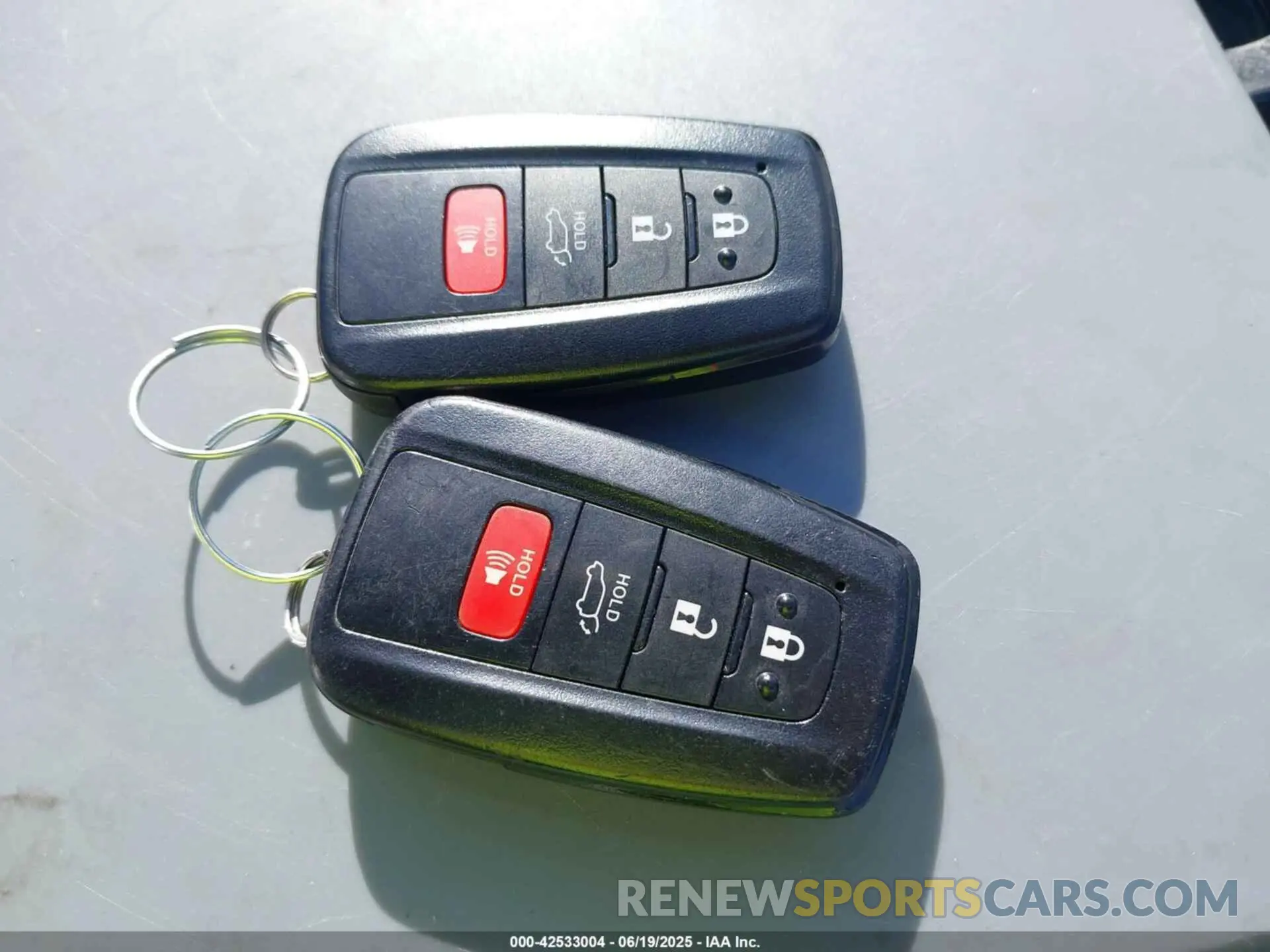 11 Photograph of a damaged car 4T3B6RFVXMU040585 TOYOTA RAV4 HYBRID 2021