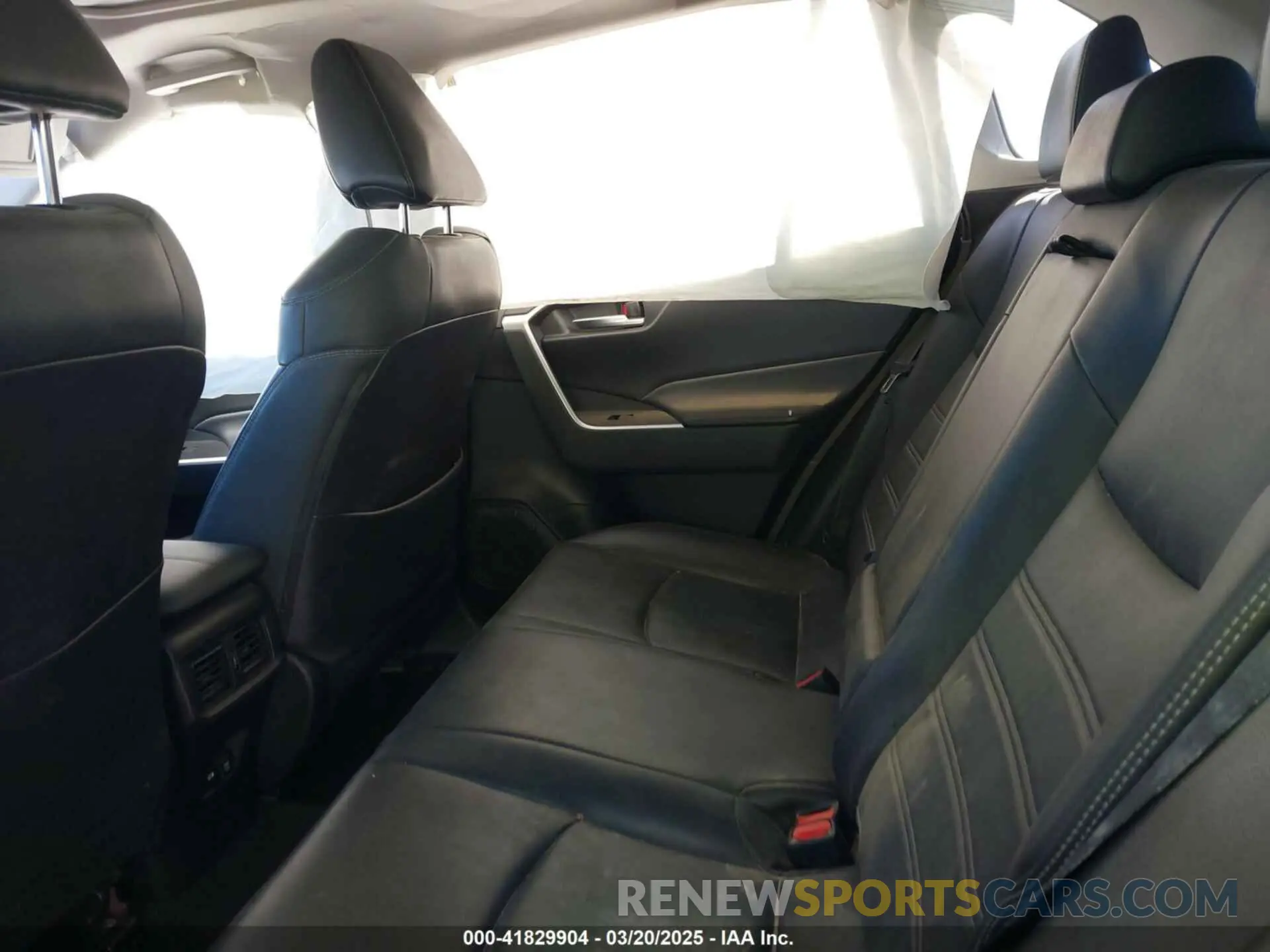 8 Photograph of a damaged car 4T3B6RFVXMU043017 TOYOTA RAV4 HYBRID 2021