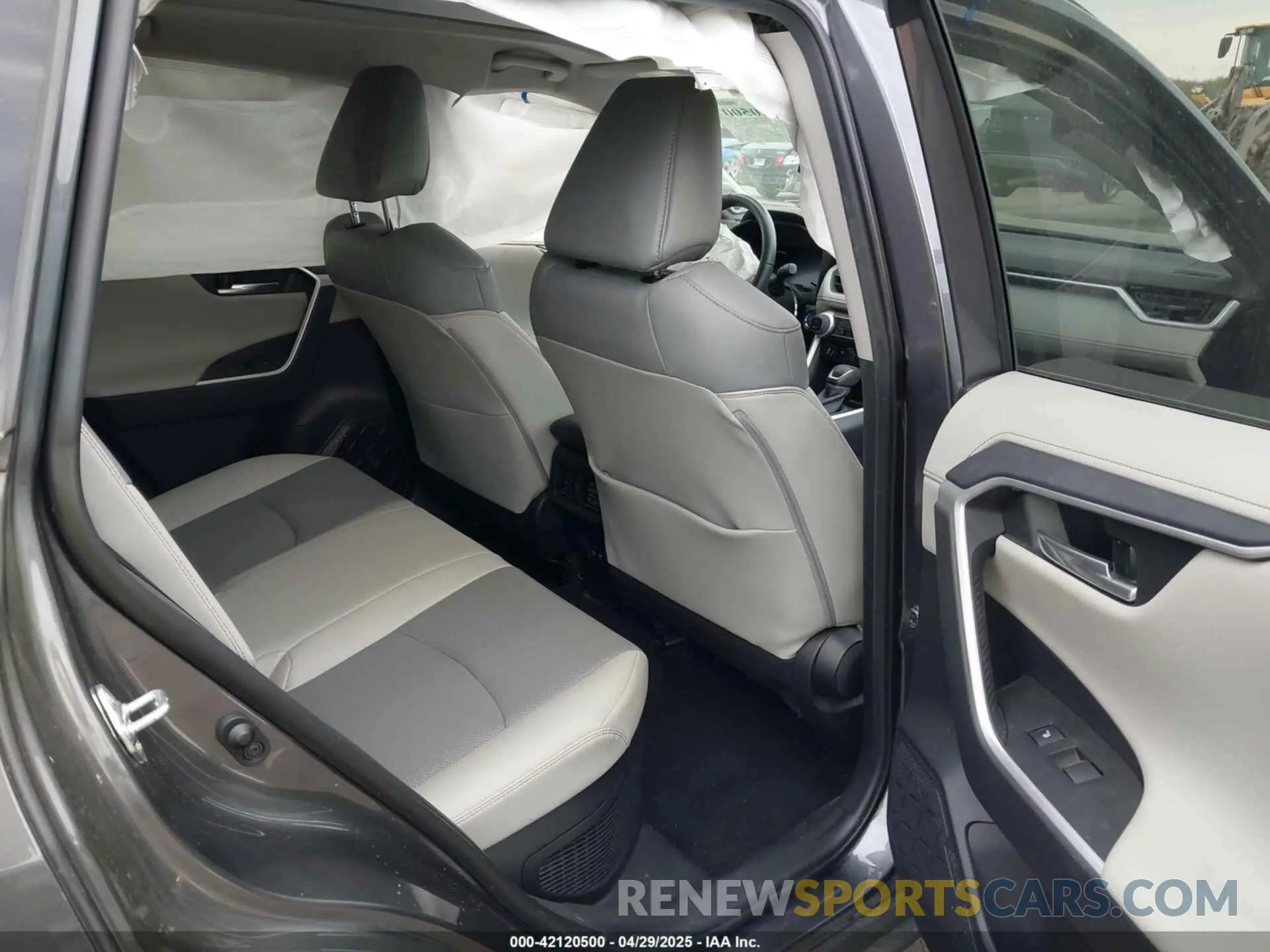 8 Photograph of a damaged car 4T3D6RFVXMU028235 TOYOTA RAV4 HYBRID 2021