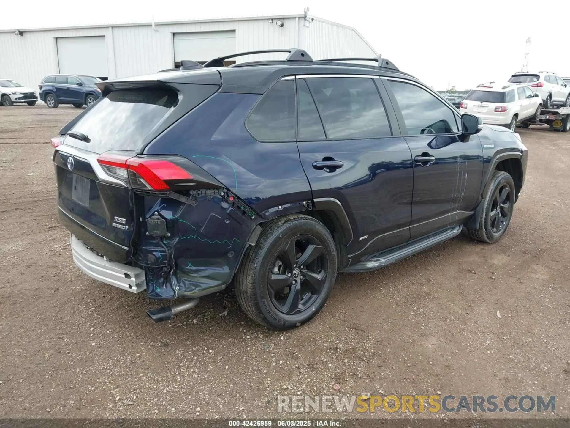 4 Photograph of a damaged car 4T3E6RFV0MU053245 TOYOTA RAV4 HYBRID 2021