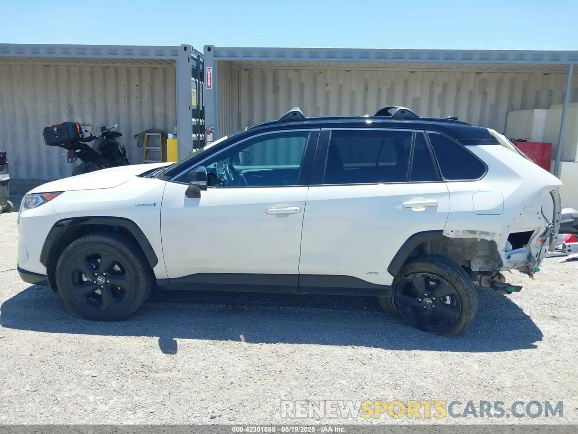 15 Photograph of a damaged car 4T3E6RFV1MU037300 TOYOTA RAV4 HYBRID 2021