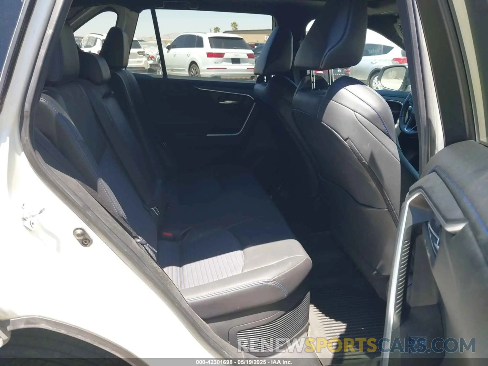8 Photograph of a damaged car 4T3E6RFV1MU037300 TOYOTA RAV4 HYBRID 2021
