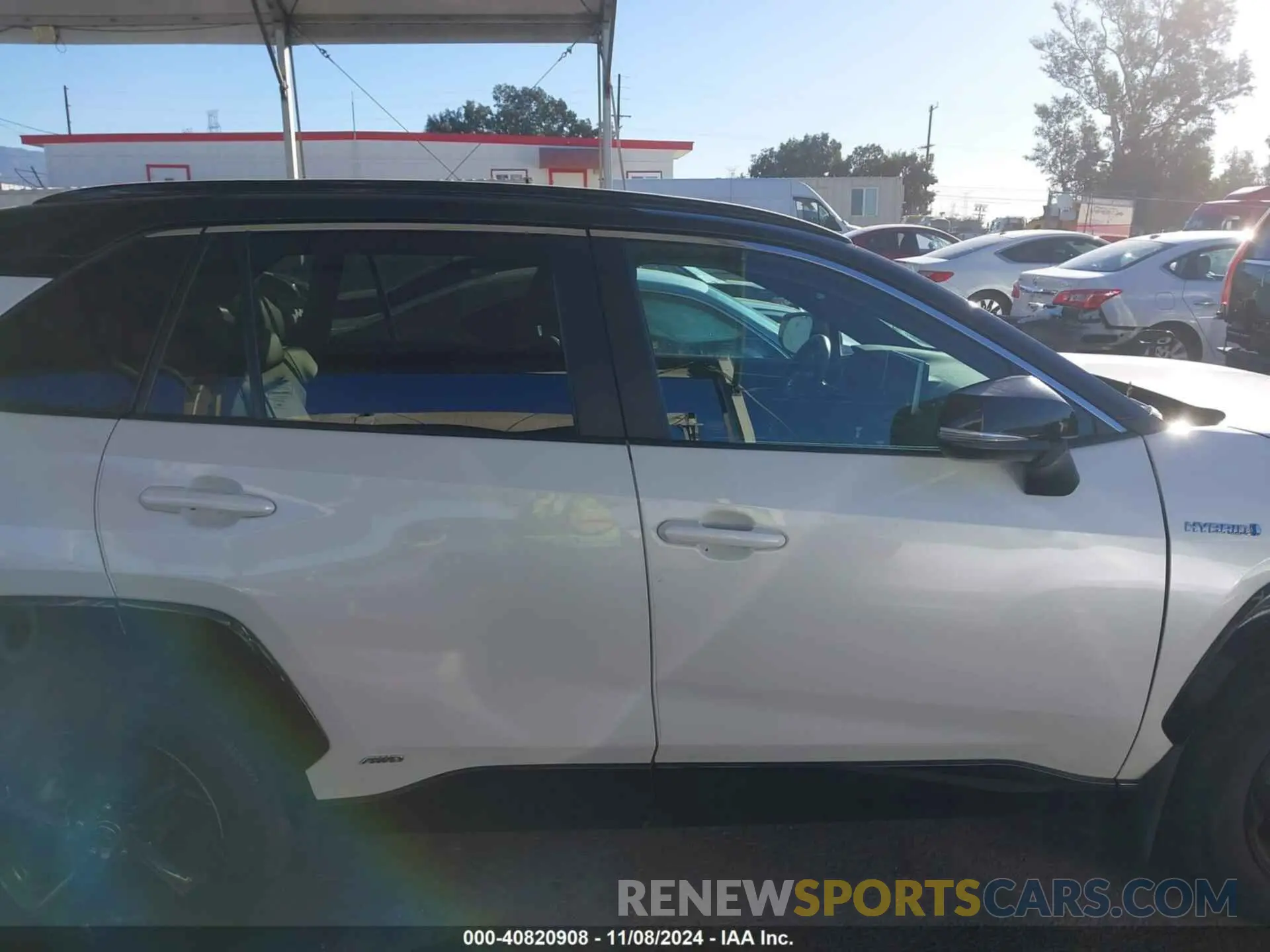 14 Photograph of a damaged car 4T3E6RFV1MU043355 TOYOTA RAV4 HYBRID 2021
