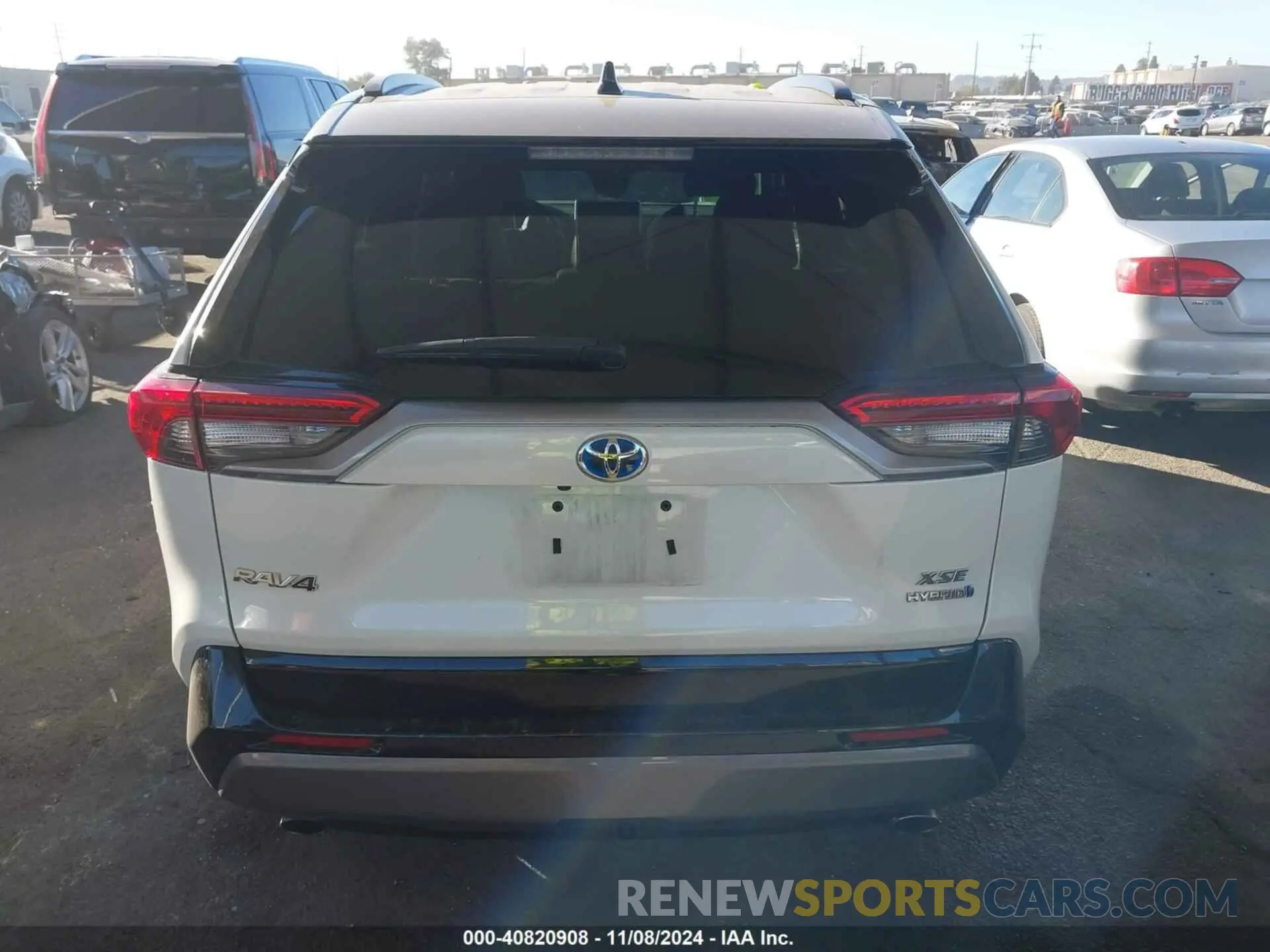 17 Photograph of a damaged car 4T3E6RFV1MU043355 TOYOTA RAV4 HYBRID 2021