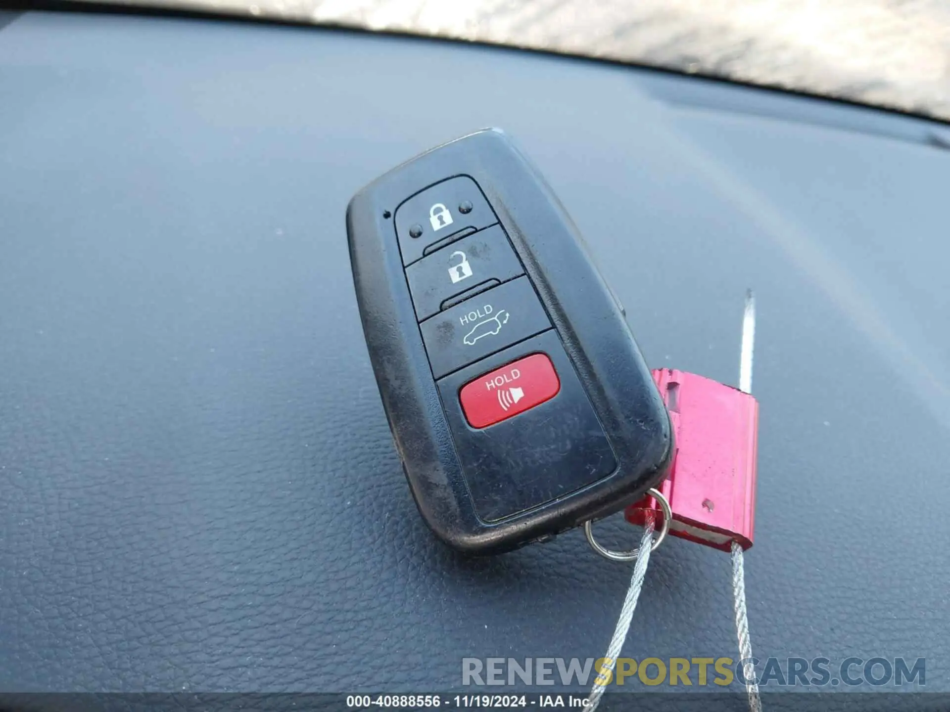 11 Photograph of a damaged car 4T3E6RFV1MU057806 TOYOTA RAV4 HYBRID 2021