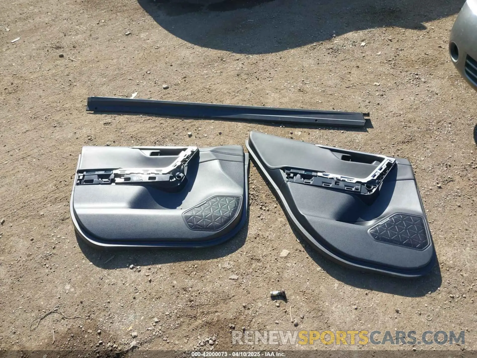 12 Photograph of a damaged car 4T3E6RFV3MU042773 TOYOTA RAV4 HYBRID 2021