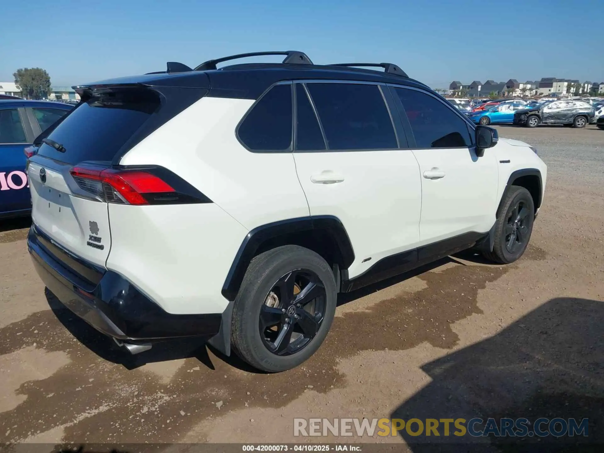 4 Photograph of a damaged car 4T3E6RFV3MU042773 TOYOTA RAV4 HYBRID 2021