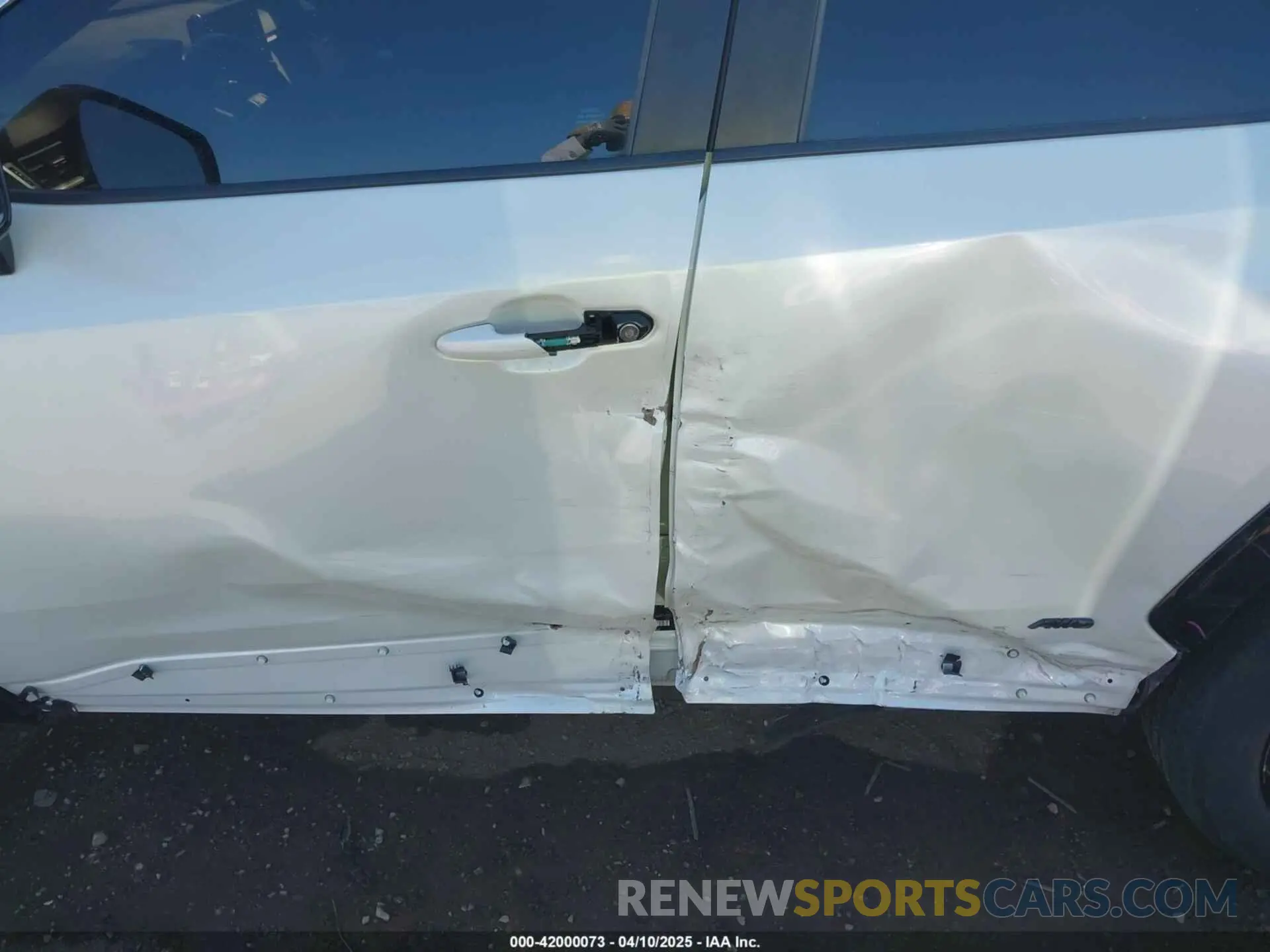 6 Photograph of a damaged car 4T3E6RFV3MU042773 TOYOTA RAV4 HYBRID 2021