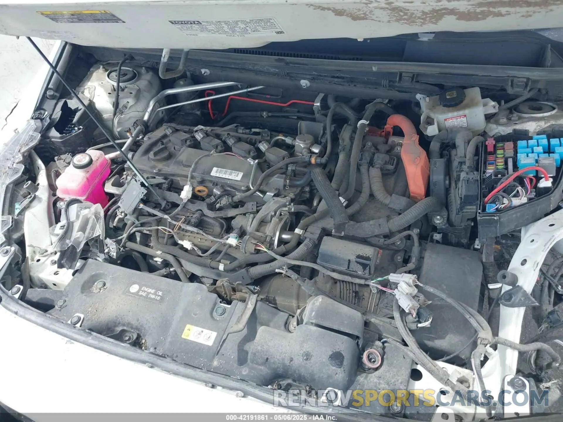 10 Photograph of a damaged car 4T3E6RFV3MU048055 TOYOTA RAV4 HYBRID 2021