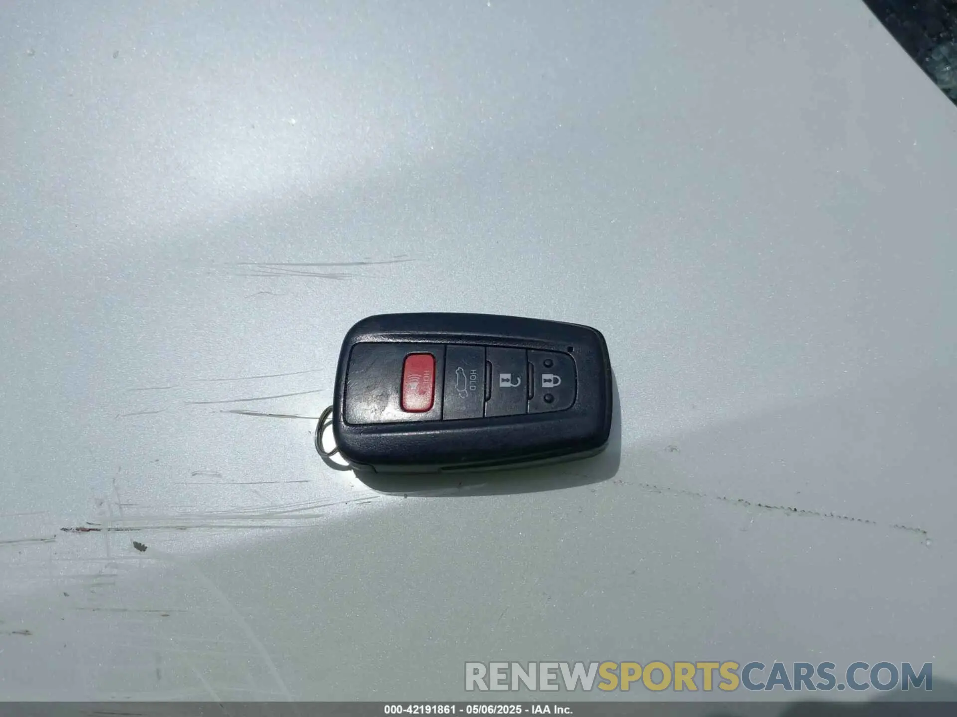 11 Photograph of a damaged car 4T3E6RFV3MU048055 TOYOTA RAV4 HYBRID 2021
