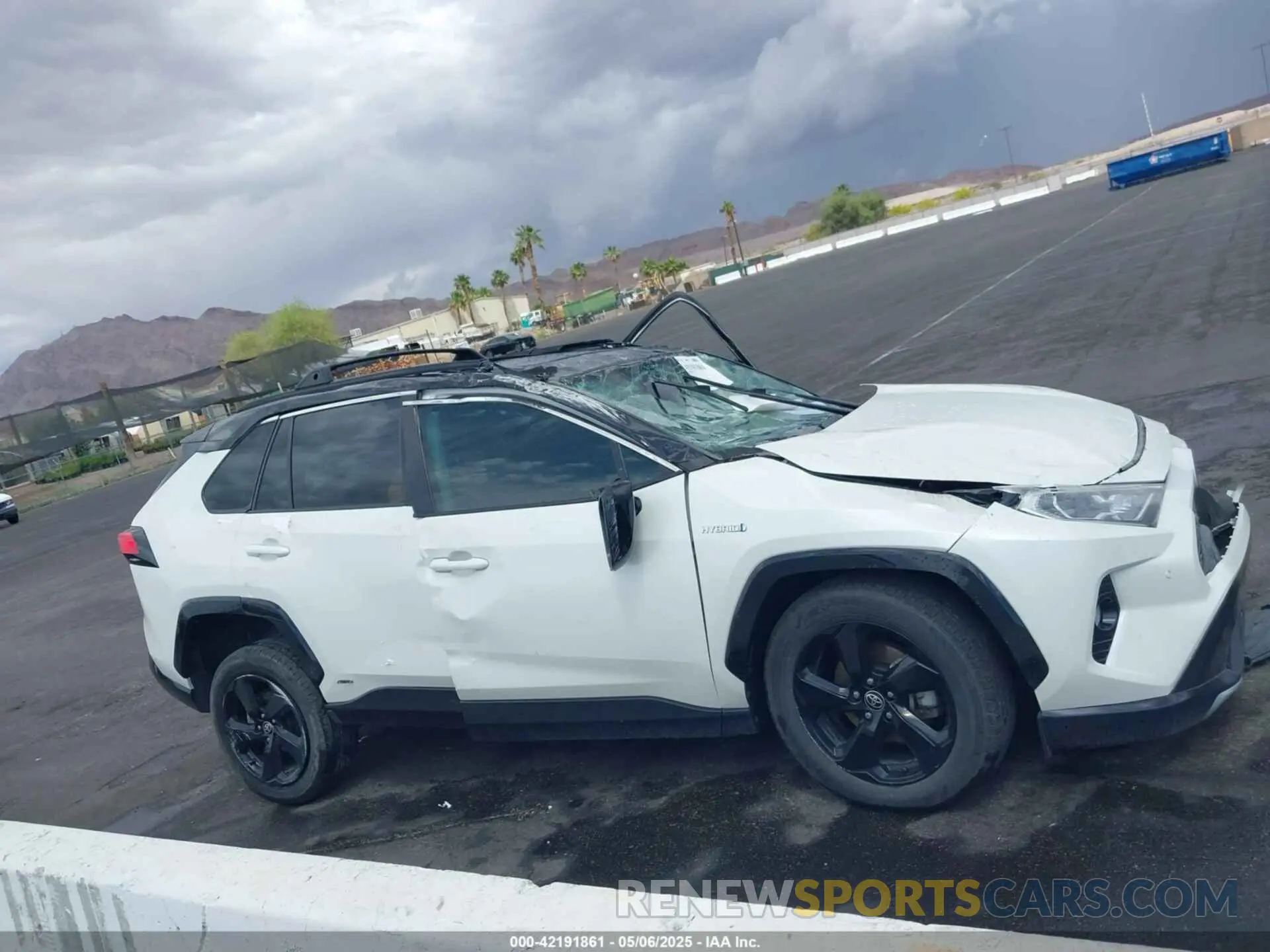 13 Photograph of a damaged car 4T3E6RFV3MU048055 TOYOTA RAV4 HYBRID 2021