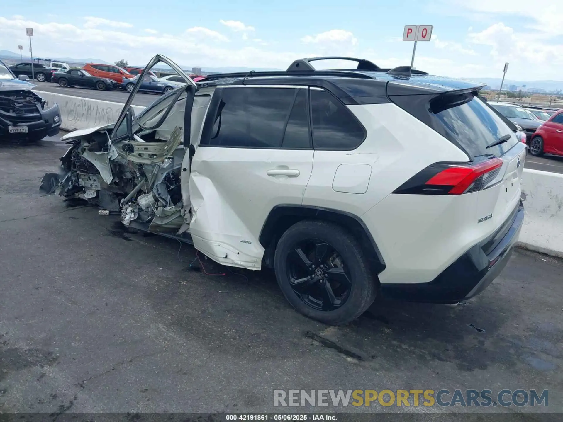 3 Photograph of a damaged car 4T3E6RFV3MU048055 TOYOTA RAV4 HYBRID 2021