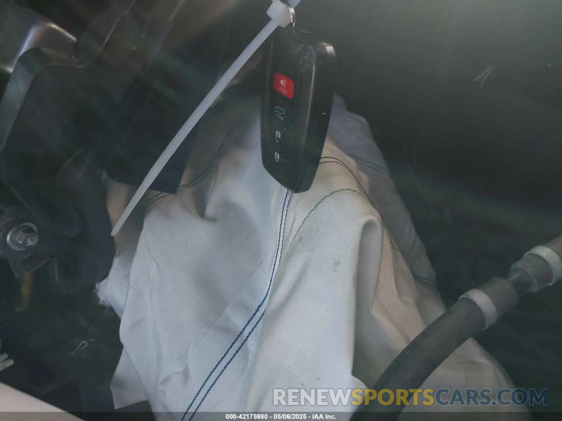 11 Photograph of a damaged car 4T3E6RFV3MU055183 TOYOTA RAV4 HYBRID 2021
