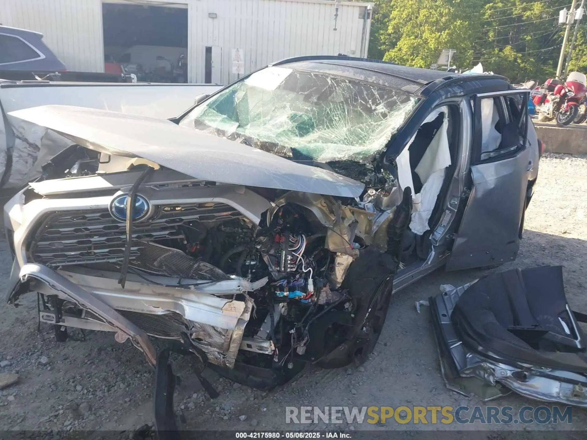 2 Photograph of a damaged car 4T3E6RFV3MU055183 TOYOTA RAV4 HYBRID 2021