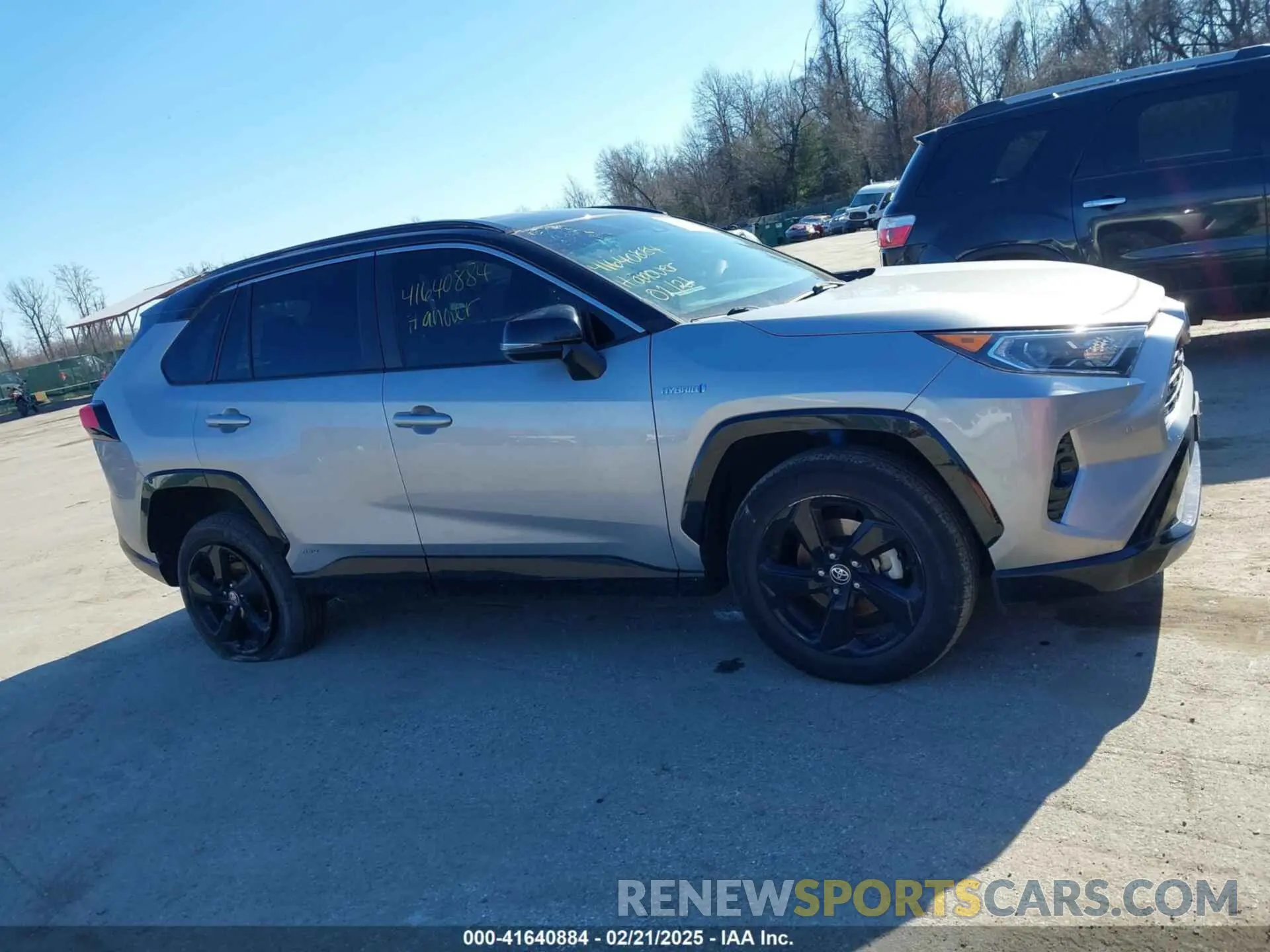 13 Photograph of a damaged car 4T3E6RFV7MU033736 TOYOTA RAV4 HYBRID 2021