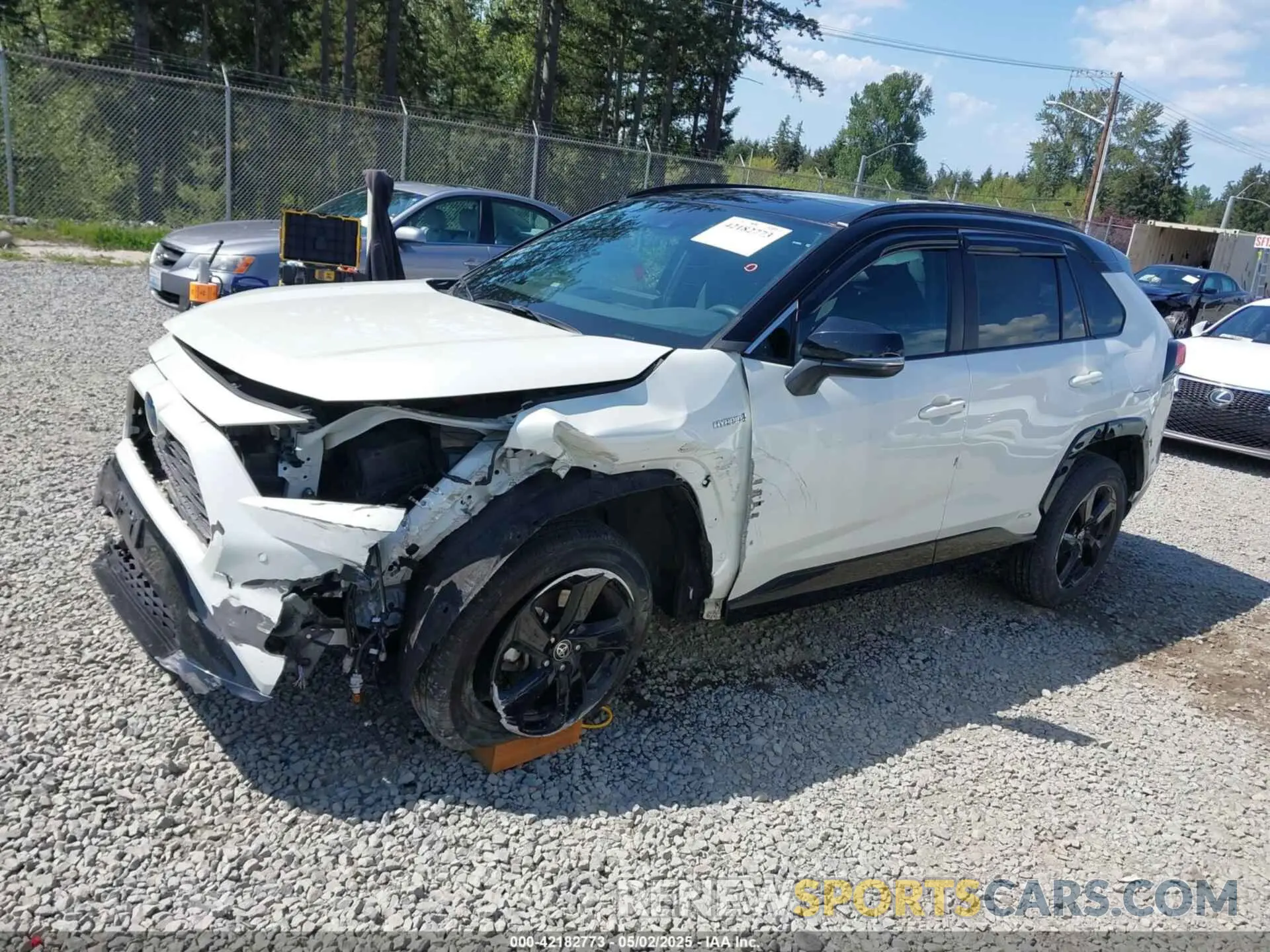 15 Photograph of a damaged car 4T3E6RFV9MU040817 TOYOTA RAV4 HYBRID 2021
