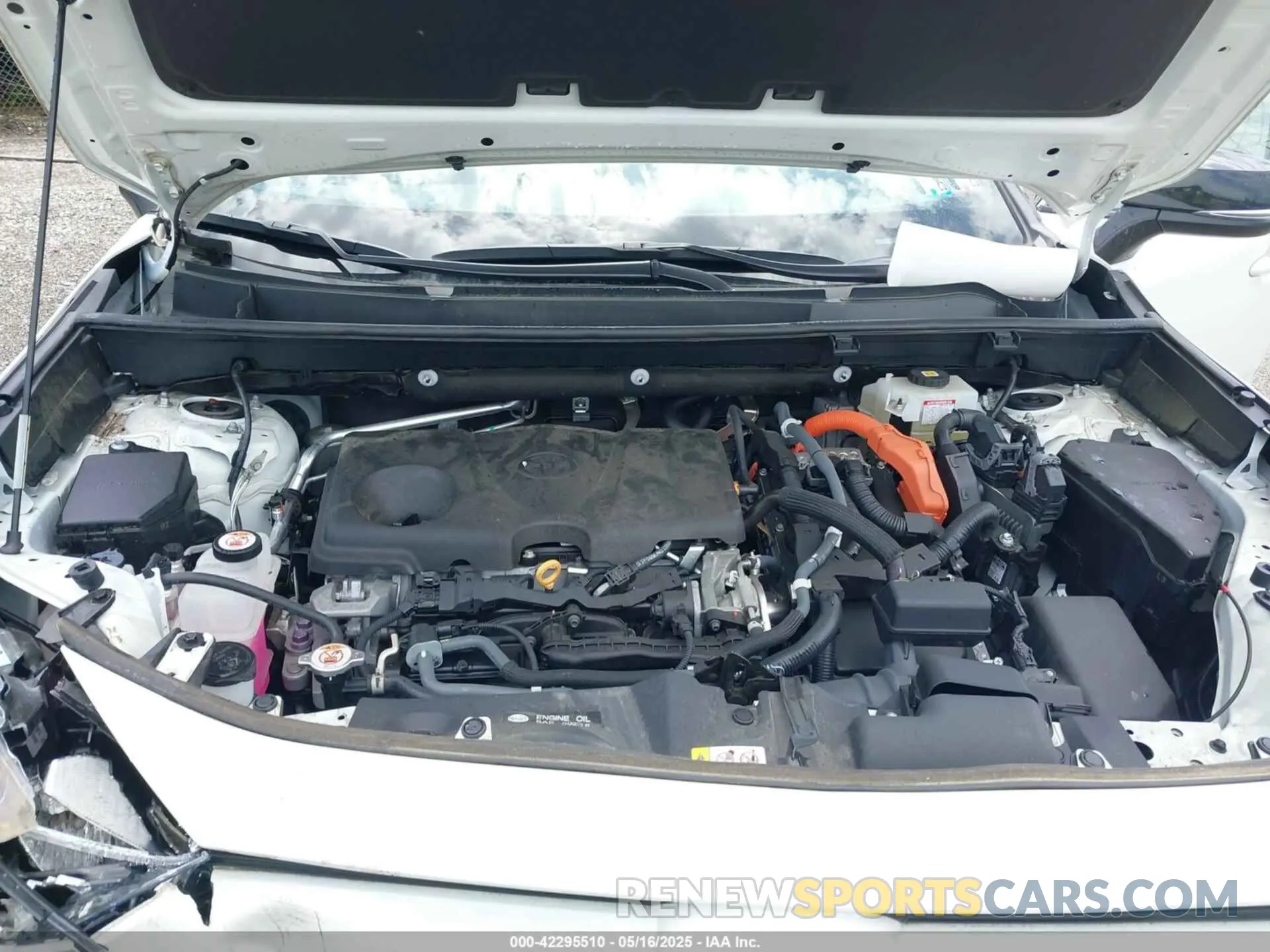 10 Photograph of a damaged car 4T3E6RFV9MU052563 TOYOTA RAV4 HYBRID 2021