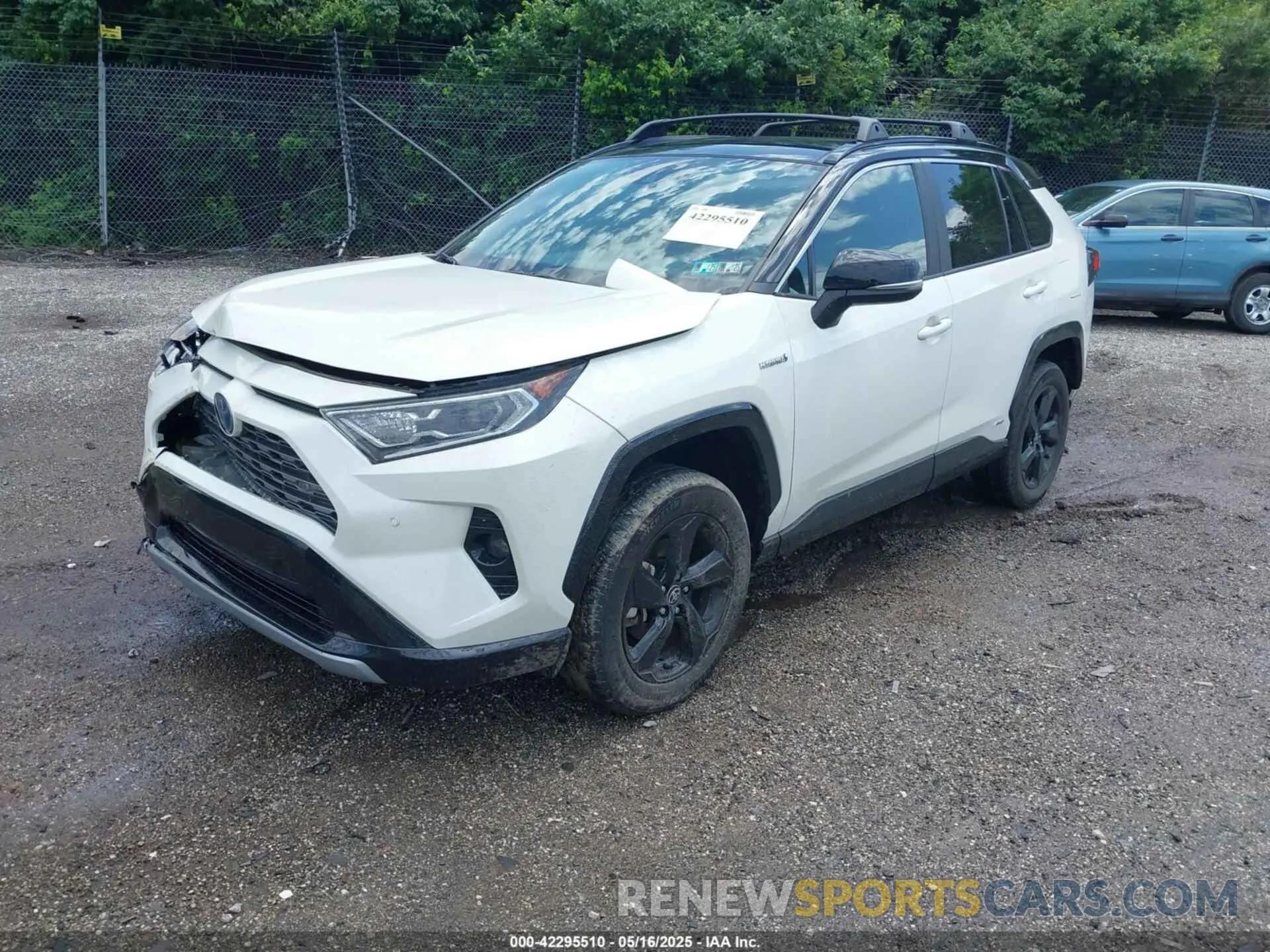 2 Photograph of a damaged car 4T3E6RFV9MU052563 TOYOTA RAV4 HYBRID 2021