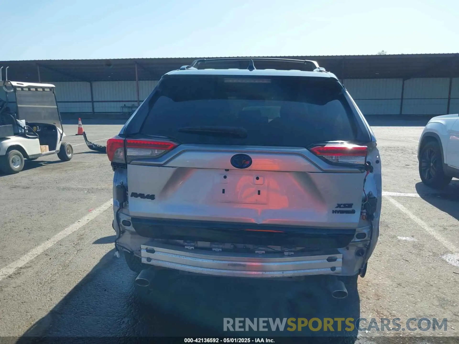 17 Photograph of a damaged car 4T3E6RFVXMU016087 TOYOTA RAV4 HYBRID 2021