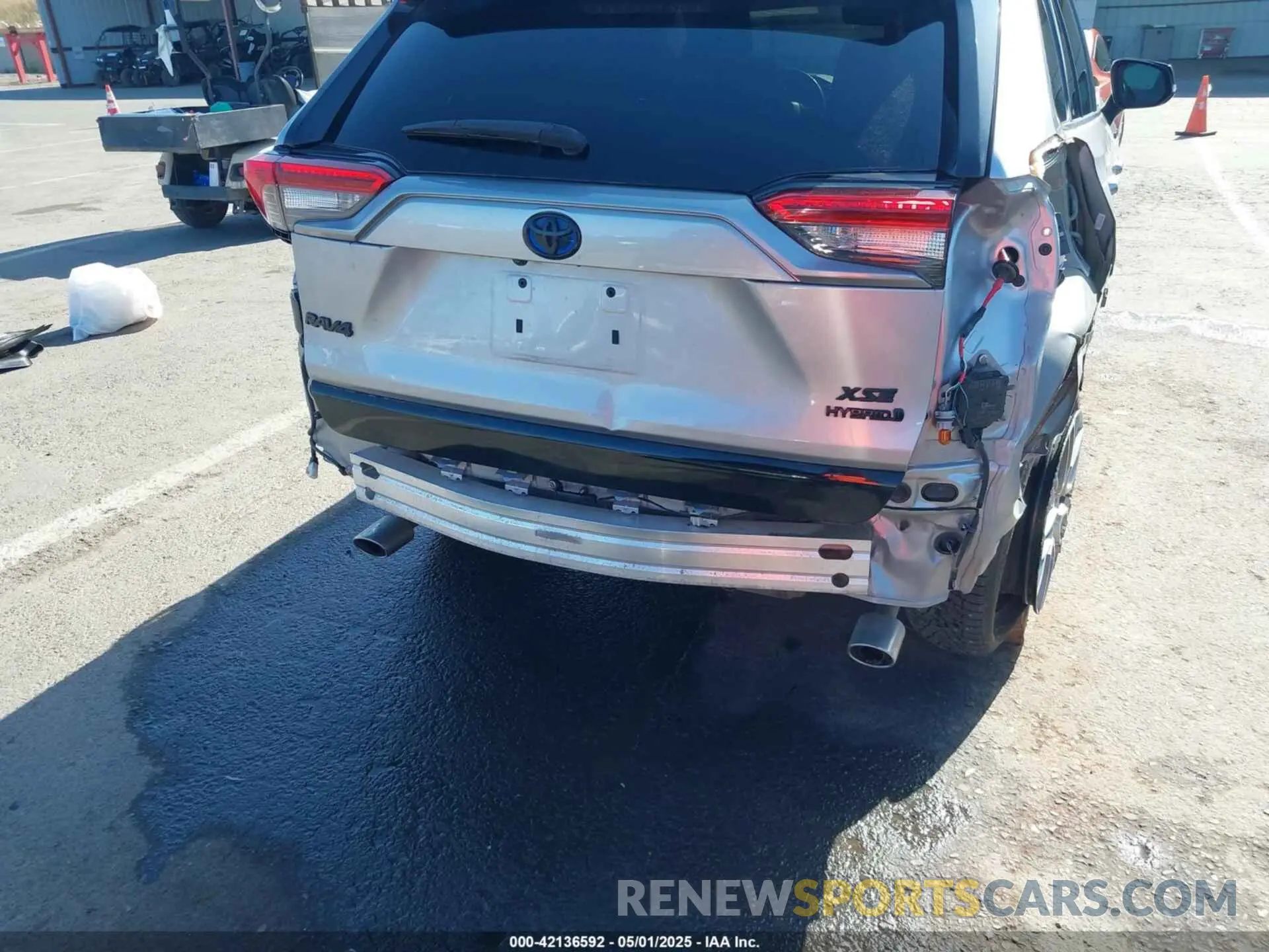 18 Photograph of a damaged car 4T3E6RFVXMU016087 TOYOTA RAV4 HYBRID 2021
