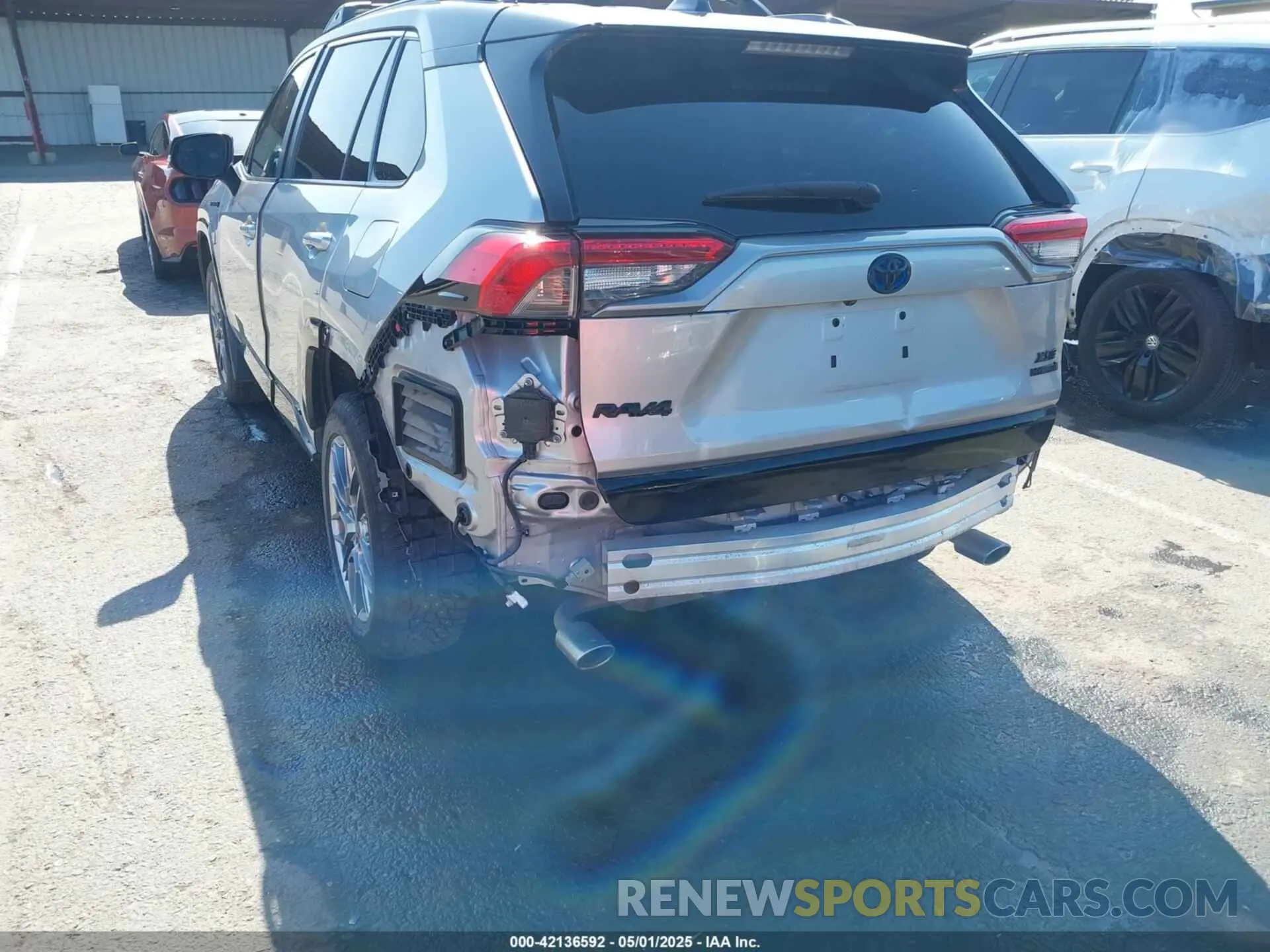 19 Photograph of a damaged car 4T3E6RFVXMU016087 TOYOTA RAV4 HYBRID 2021
